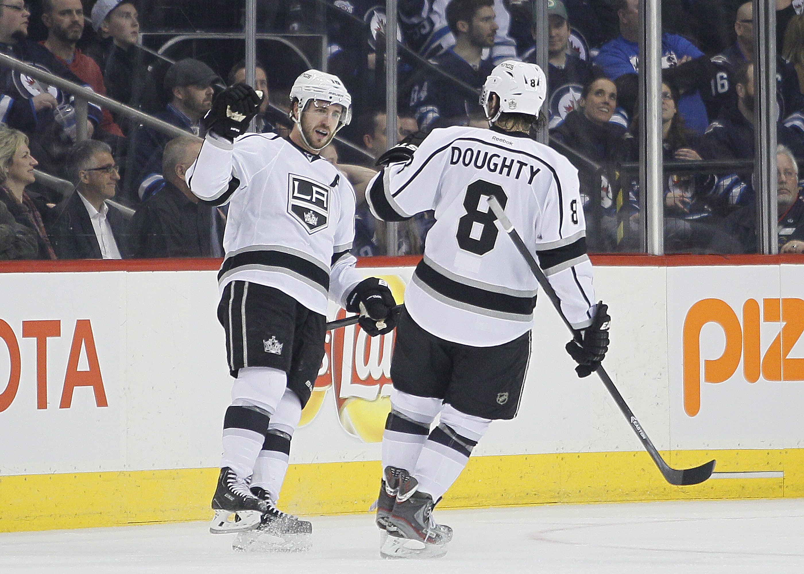 Richards has winner in Kings' 3-1 win over Jets