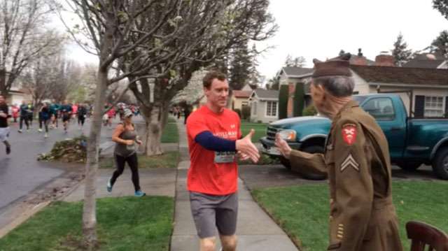 "I just saw this former soldier showing a lot 
of respect for his uniform. He was clearly 
proud to show he was in the military. It was 
important for me to thank him." -Erik 
Wittreich, first to stop and thank Bell