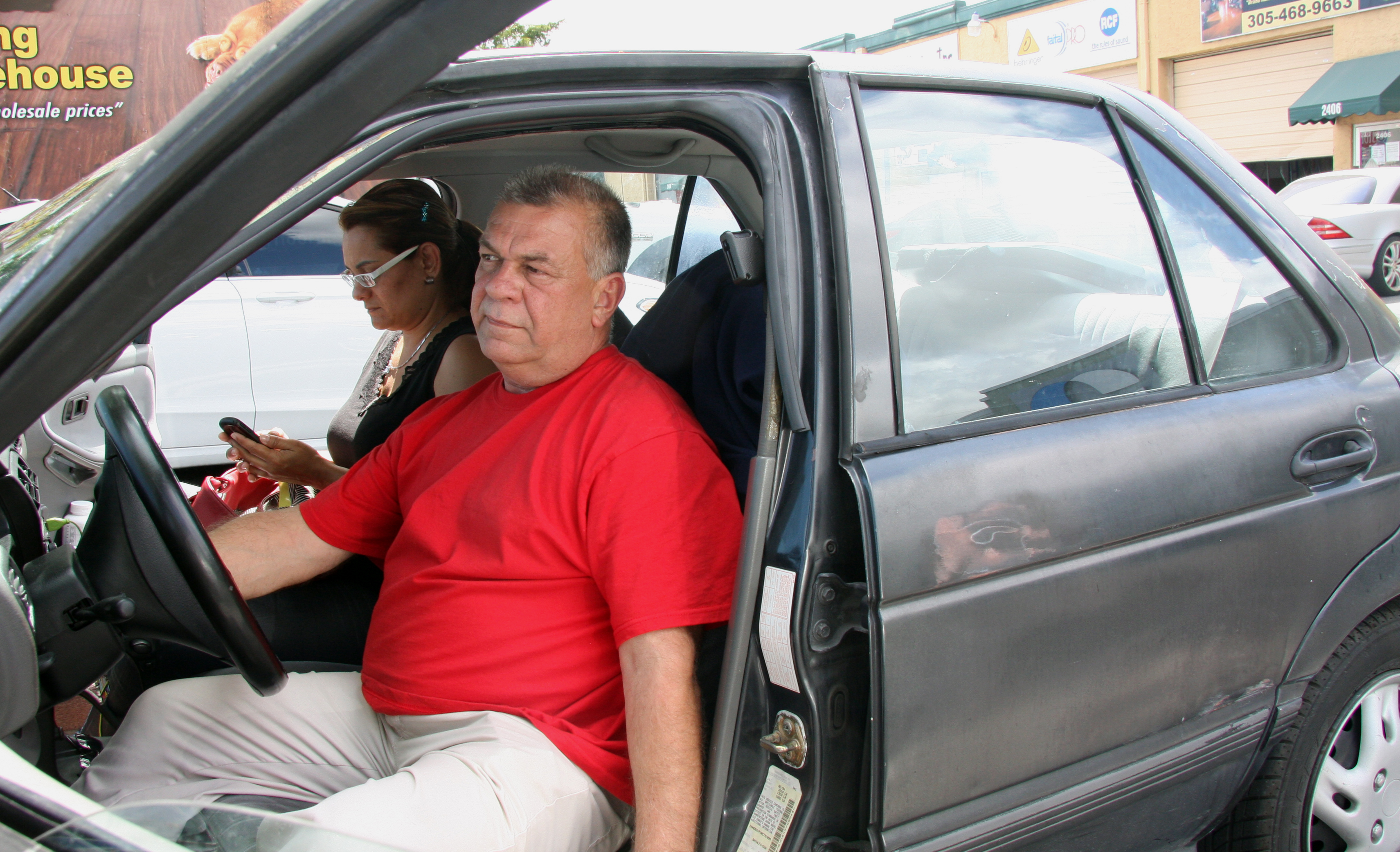 Venezuelan middle class seeks refuge in Miami