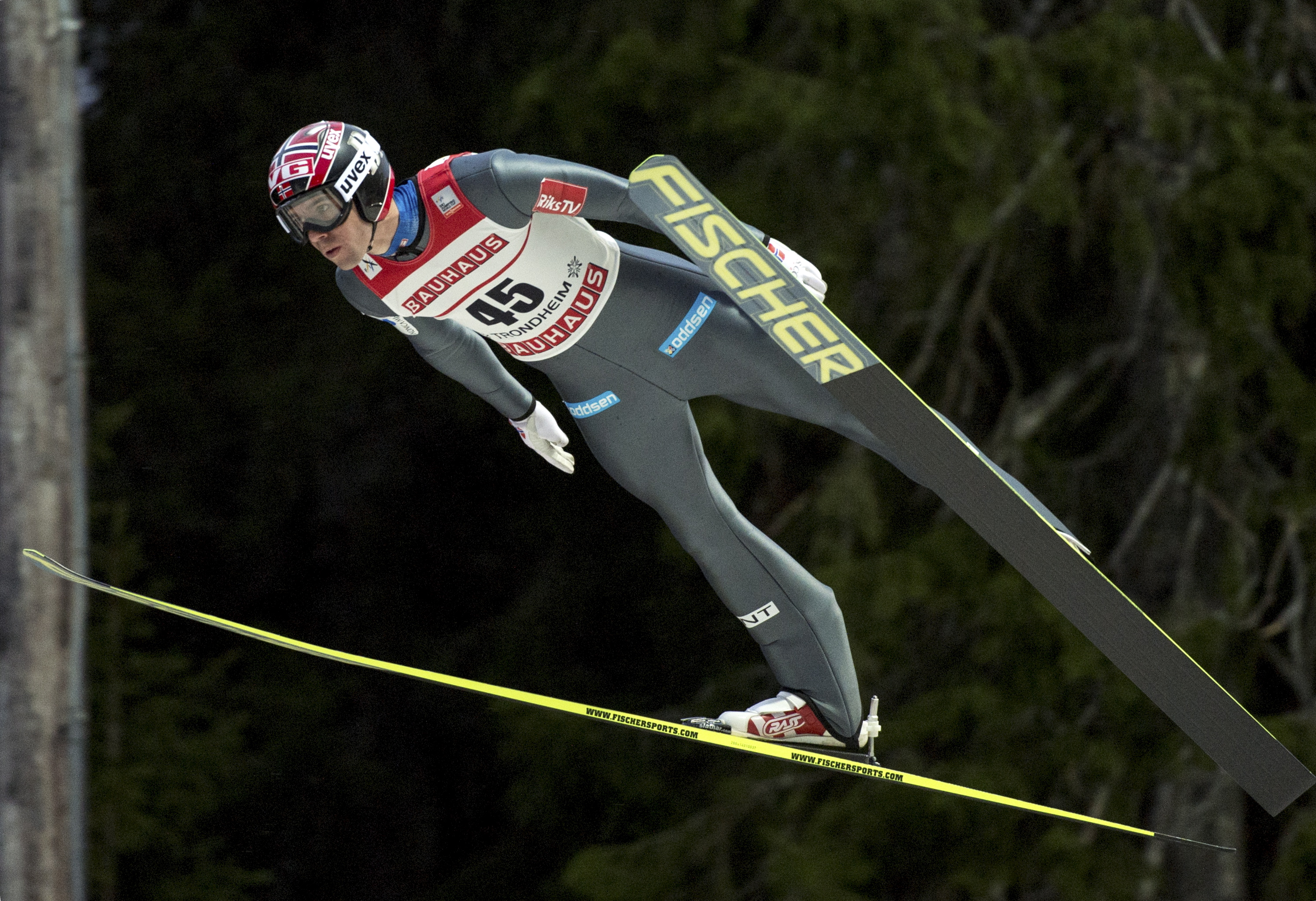 Bardal wins WCup jump event, Stoch still in lead