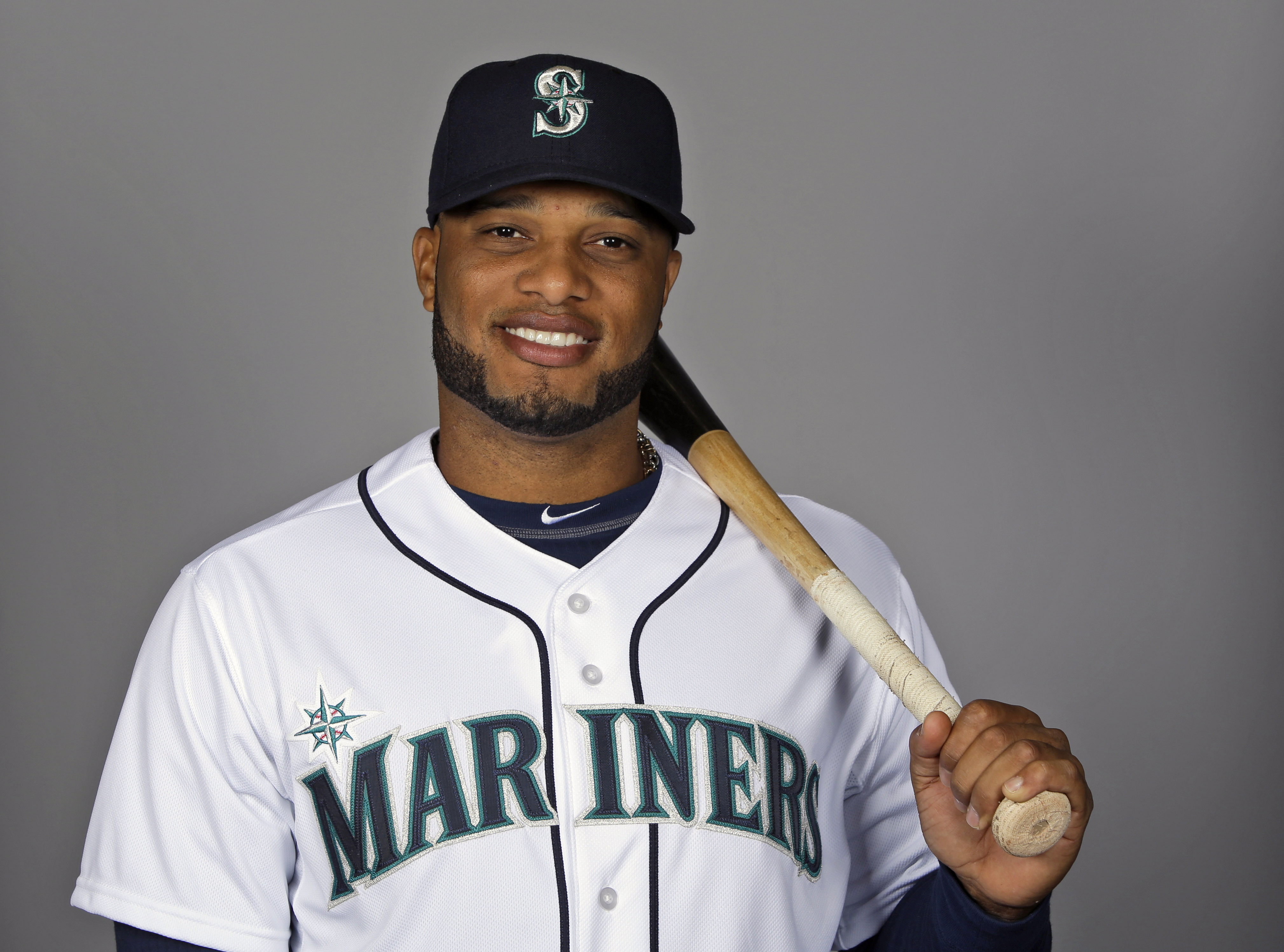 Cano fitting in fine as newest star in Seattle