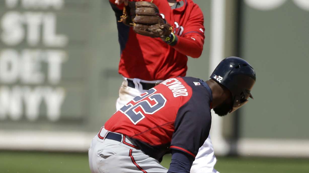 Ortiz ends 0-for-8 start; Red Sox beat Braves 4-1