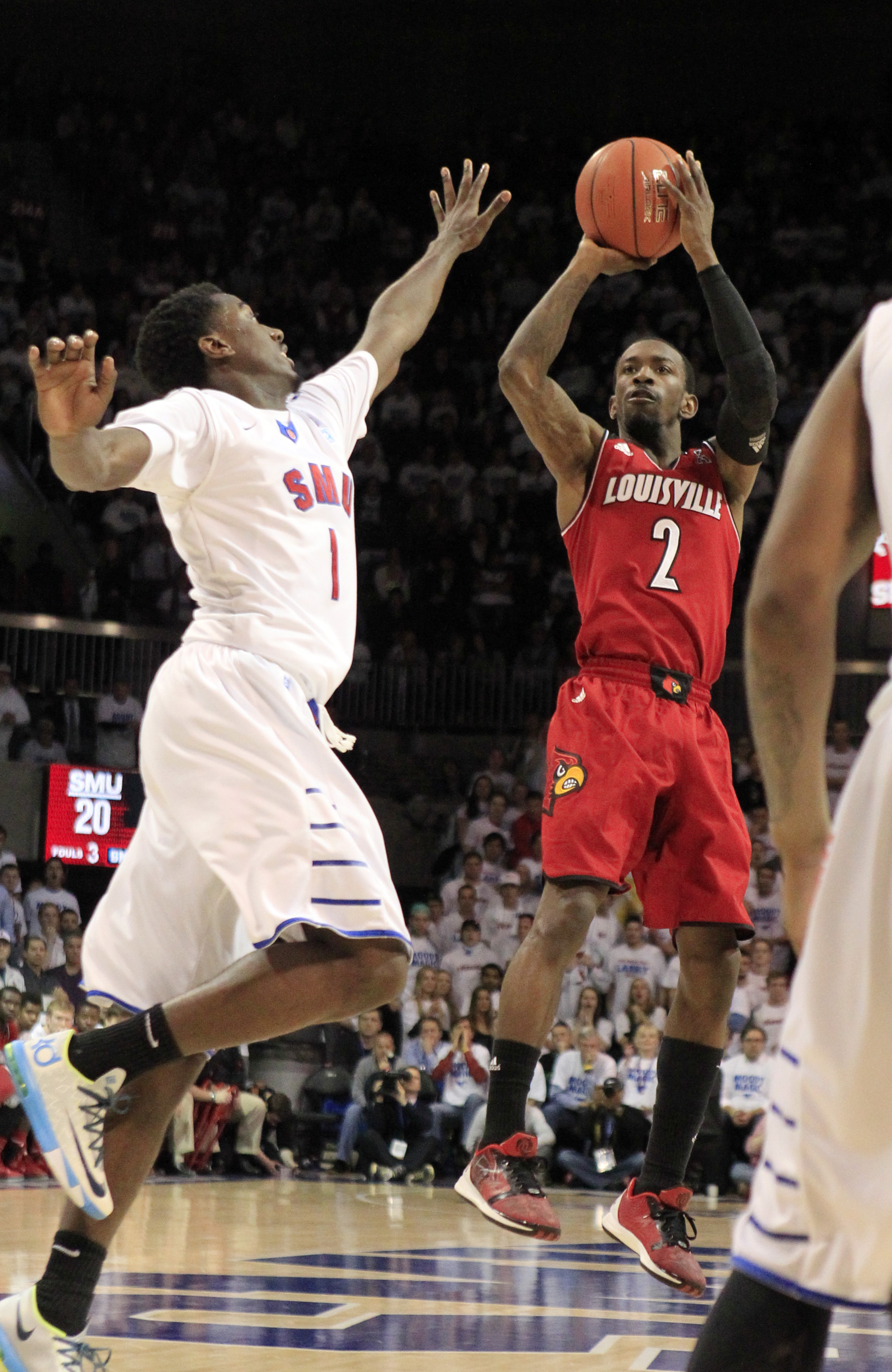 No. 11 Louisville says goodbye to winningest class