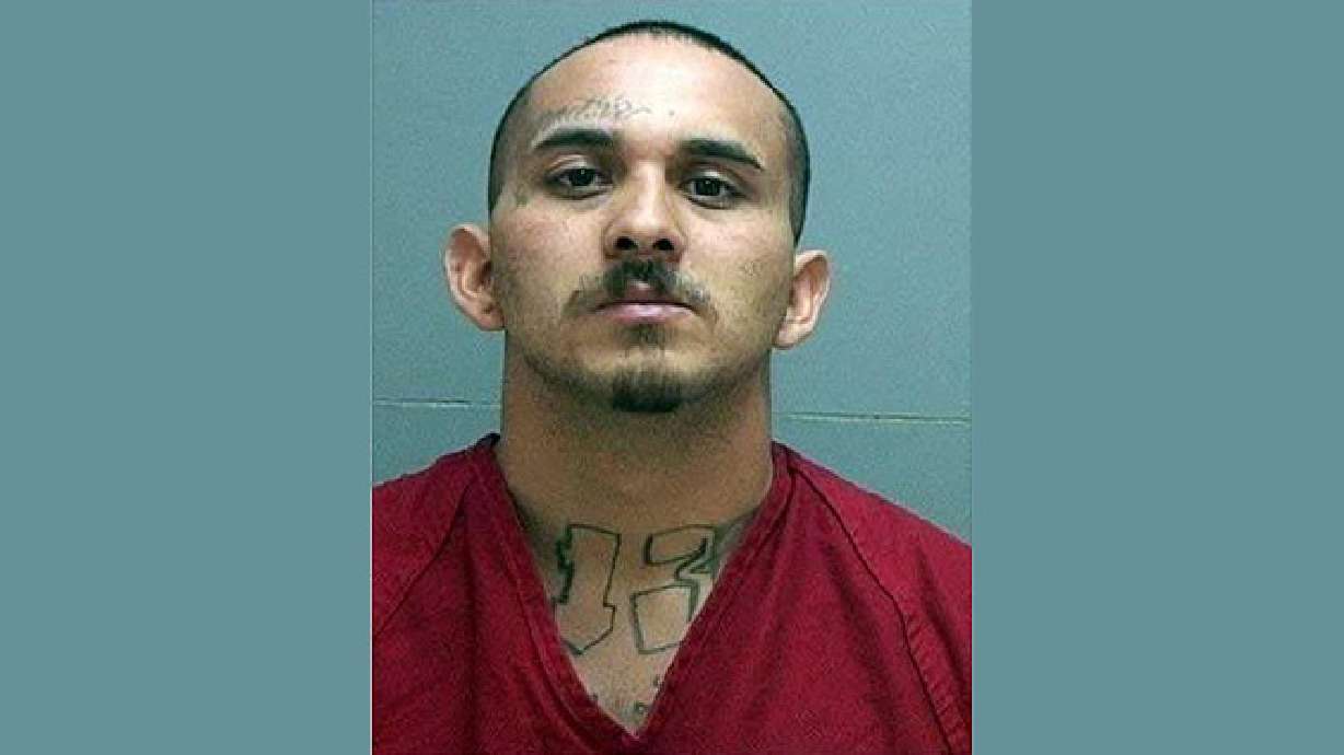 DA to seek death penalty in triple homicide case