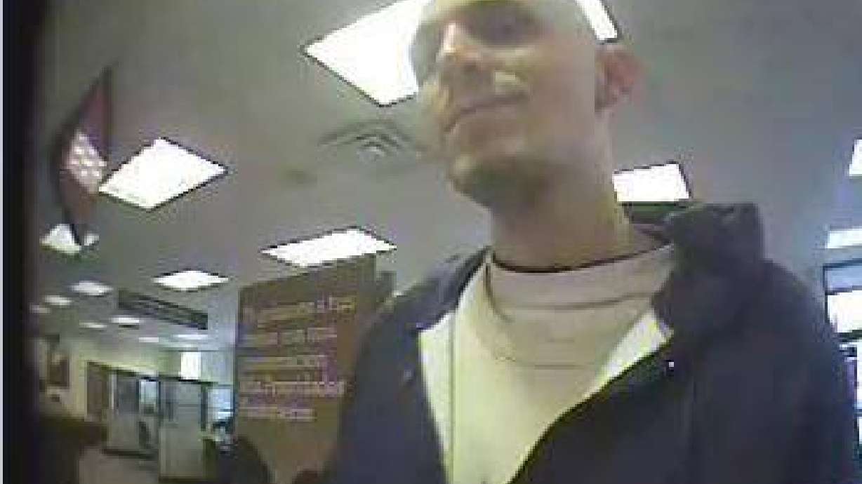 Police seek man who robbed Wells Fargo Bank
