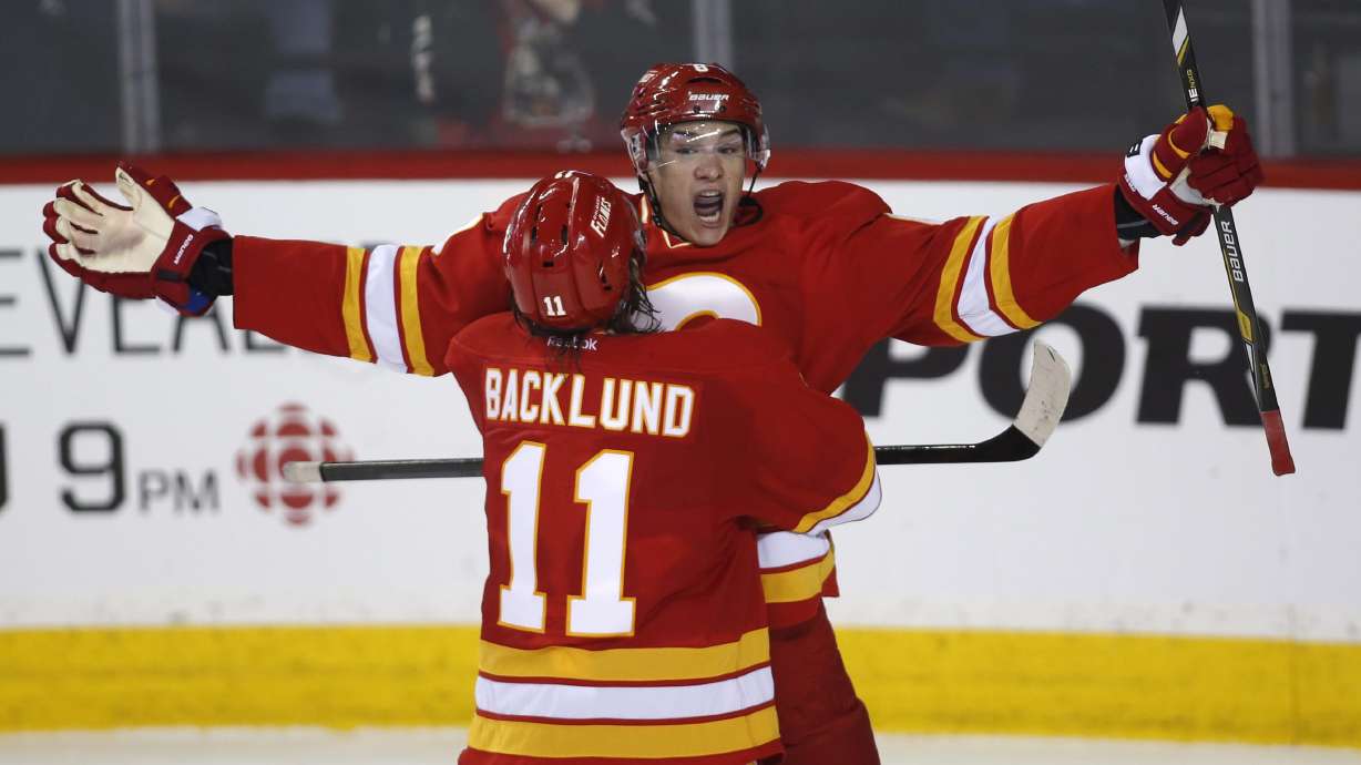 Colborne scores twice, Flames beat Isles 4-3