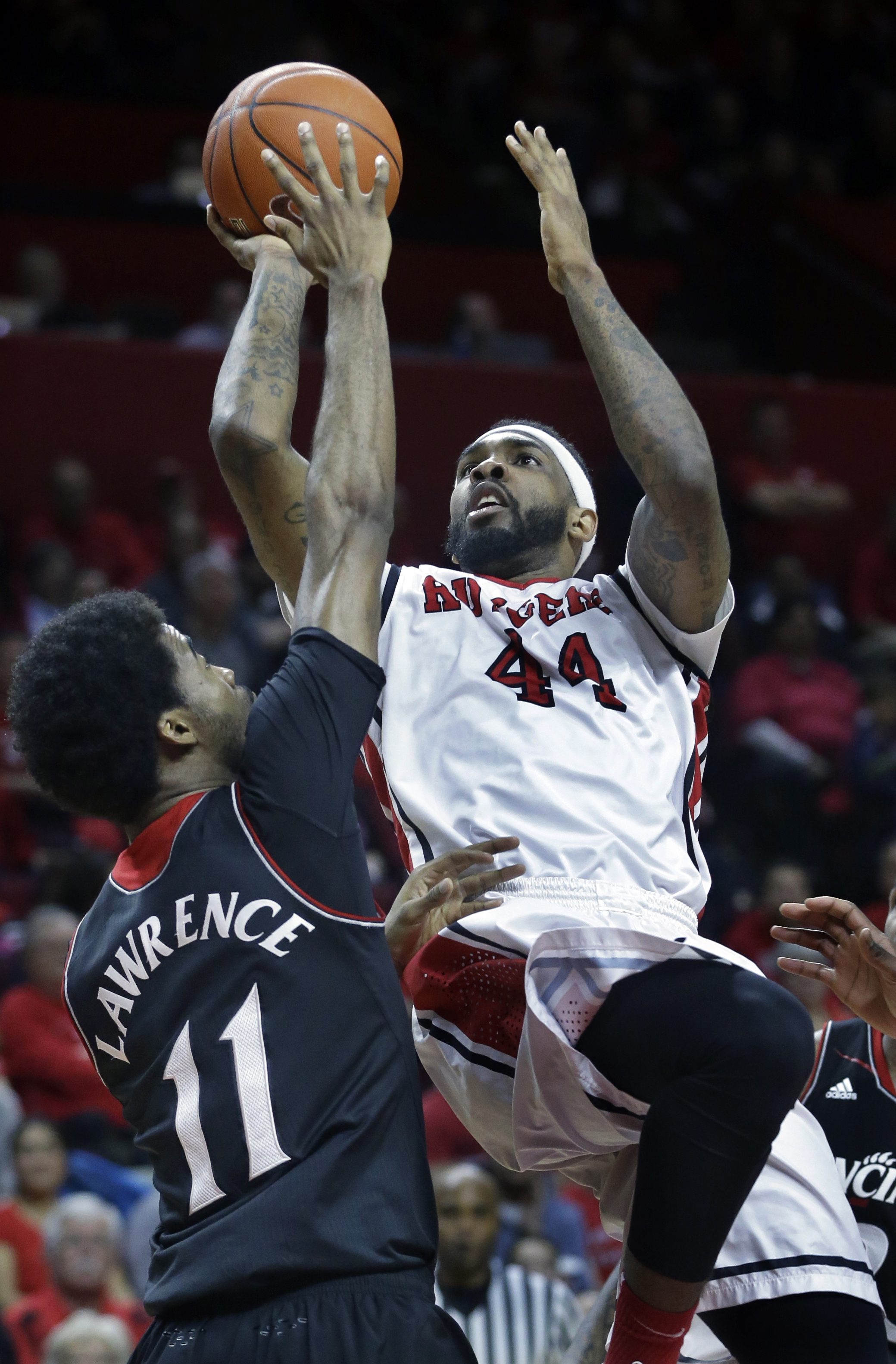 Rutgers makes No. 15 Cincinnati work for AAC crown
