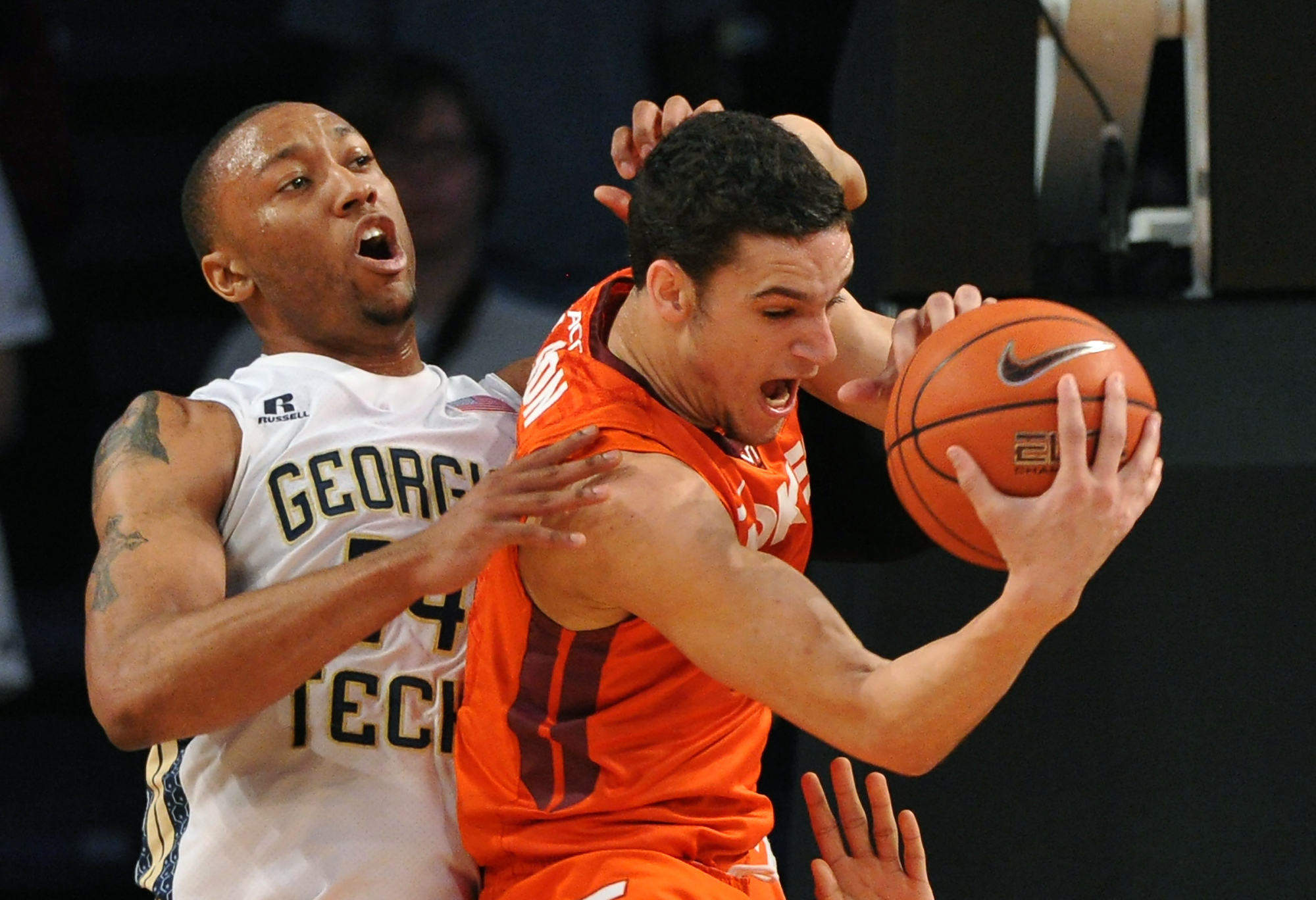 Carter leads Georgia Tech past Virginia Tech 62-51