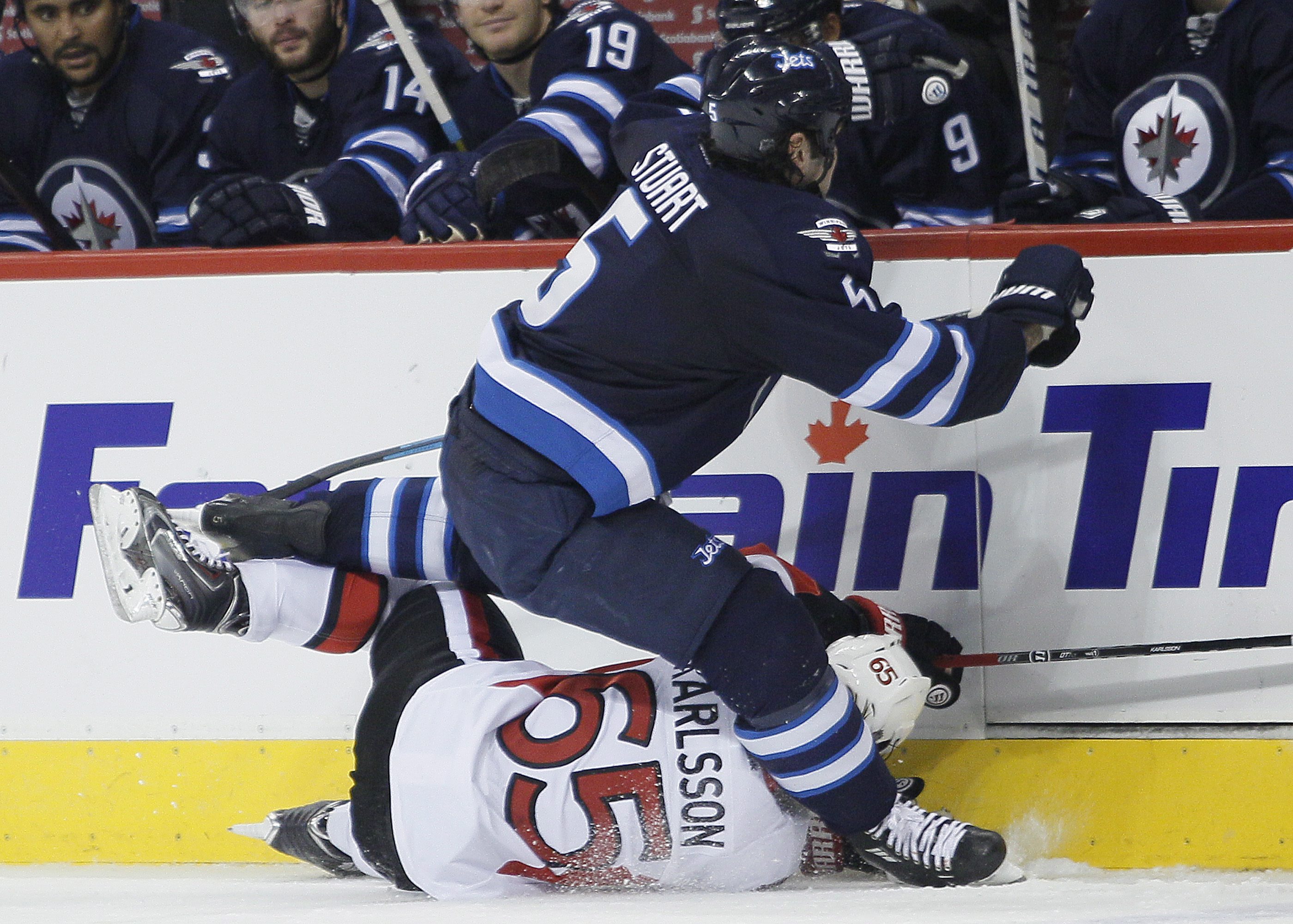 Newcomer Hemsky has 4 assists in Senators 5-3 win