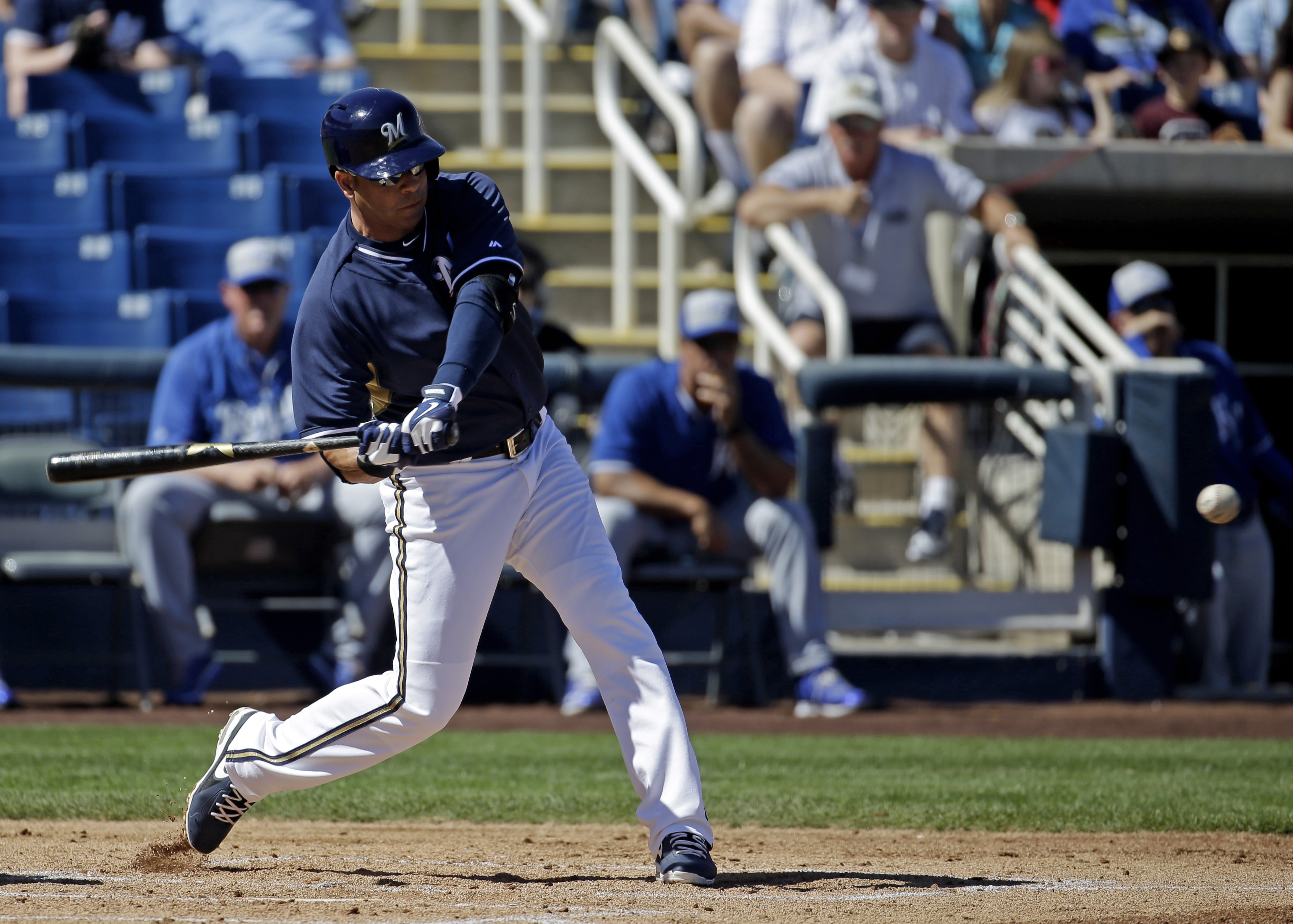 Ramirez hits 3-run double in return to Brewers