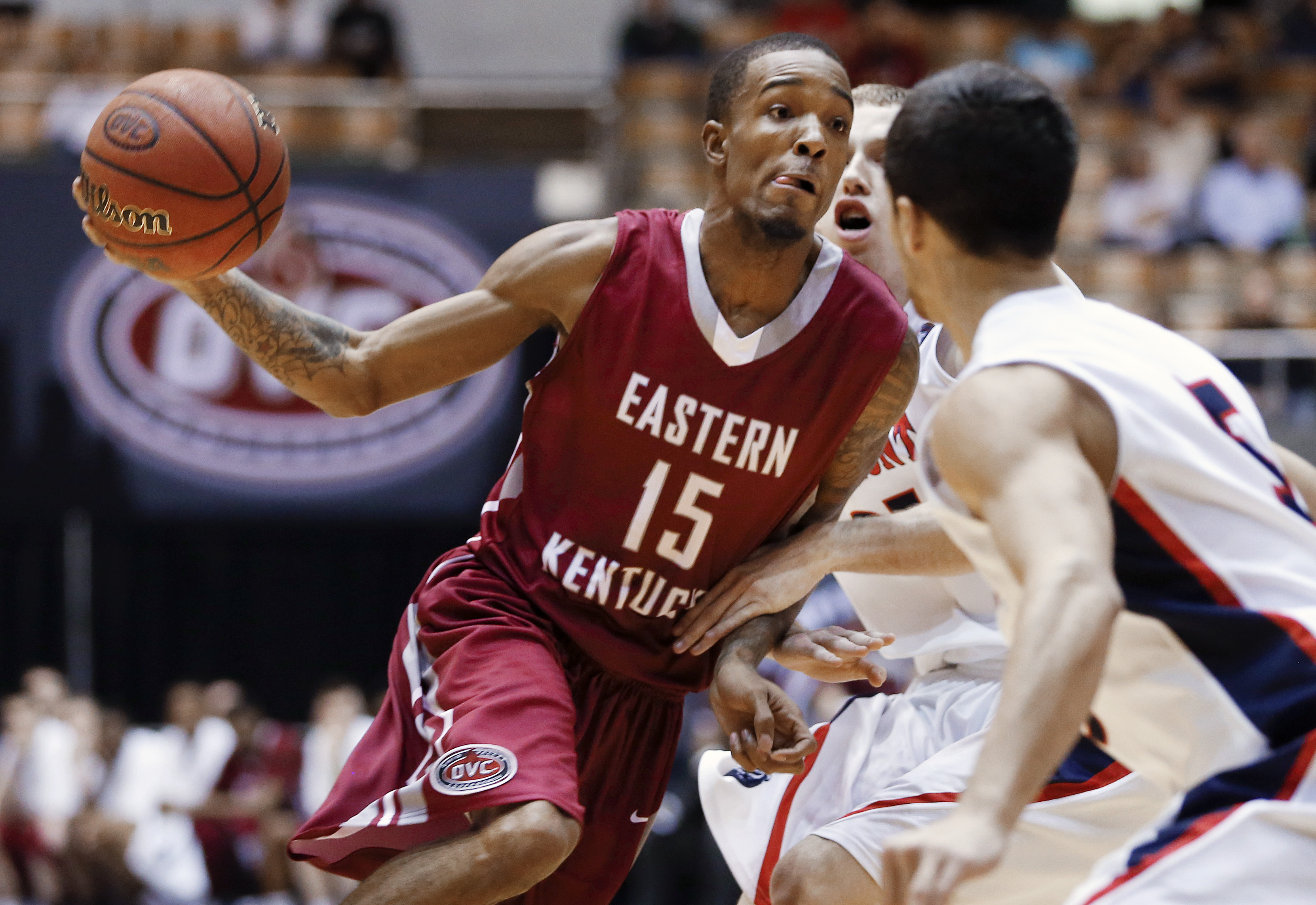 E Kentucky upsets Belmont 79-73 for OVC title