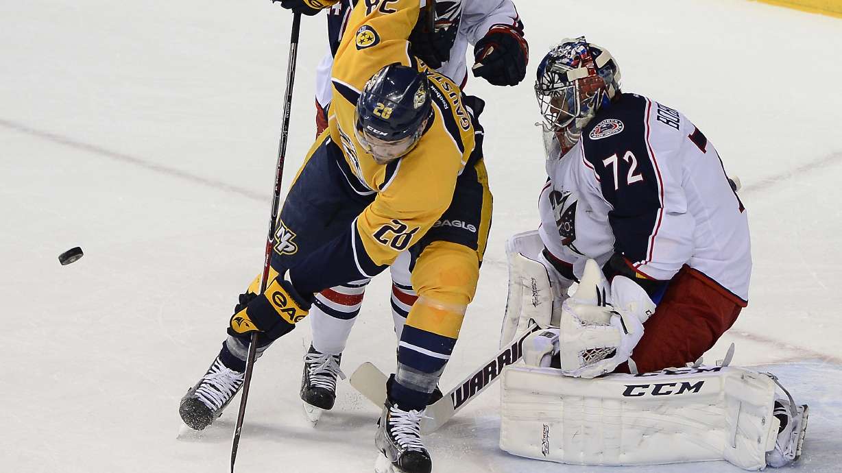 Anisimov, Bobrovsky lead Blue Jackets past Preds