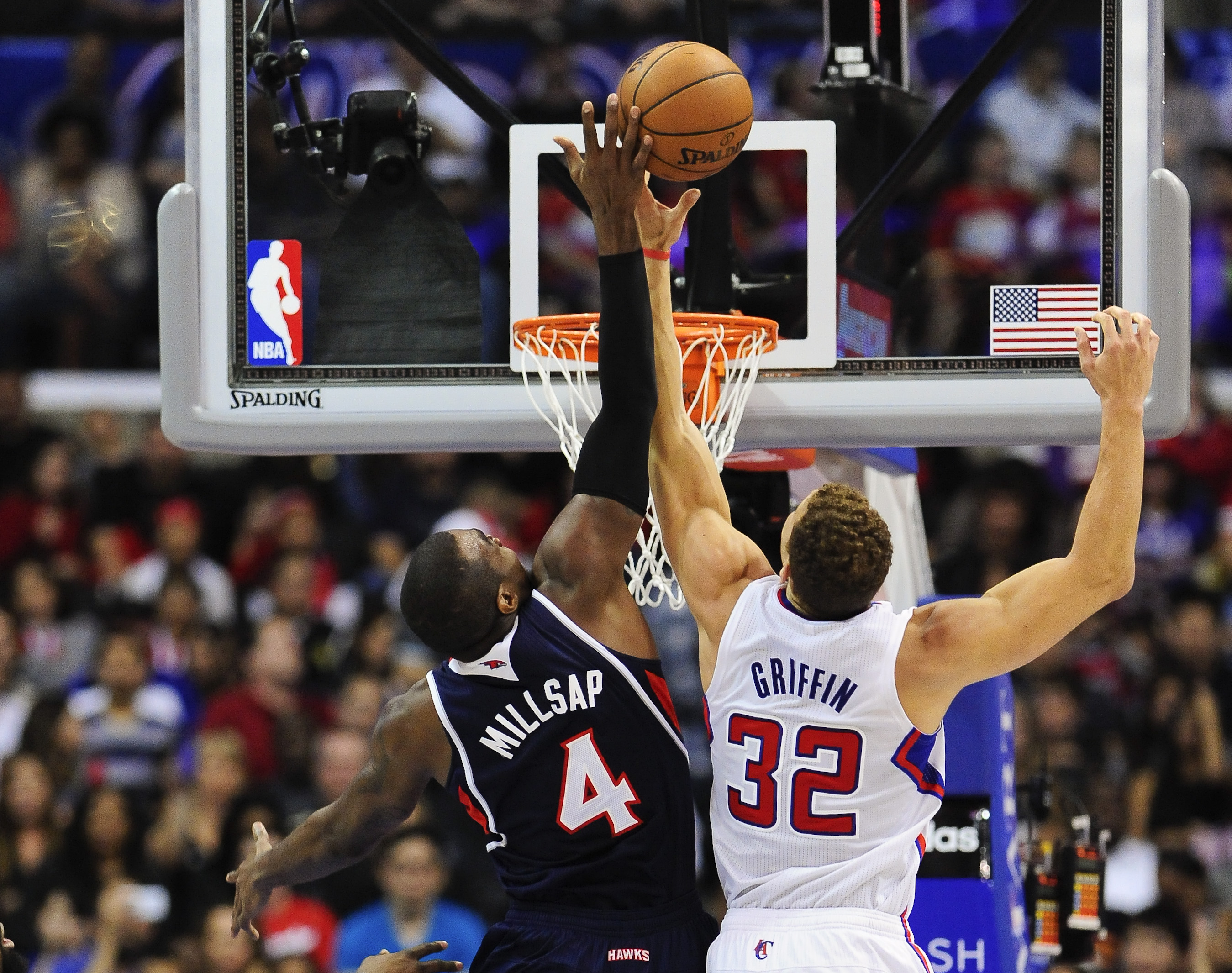 Clippers outlast Hawks for 7th straight win