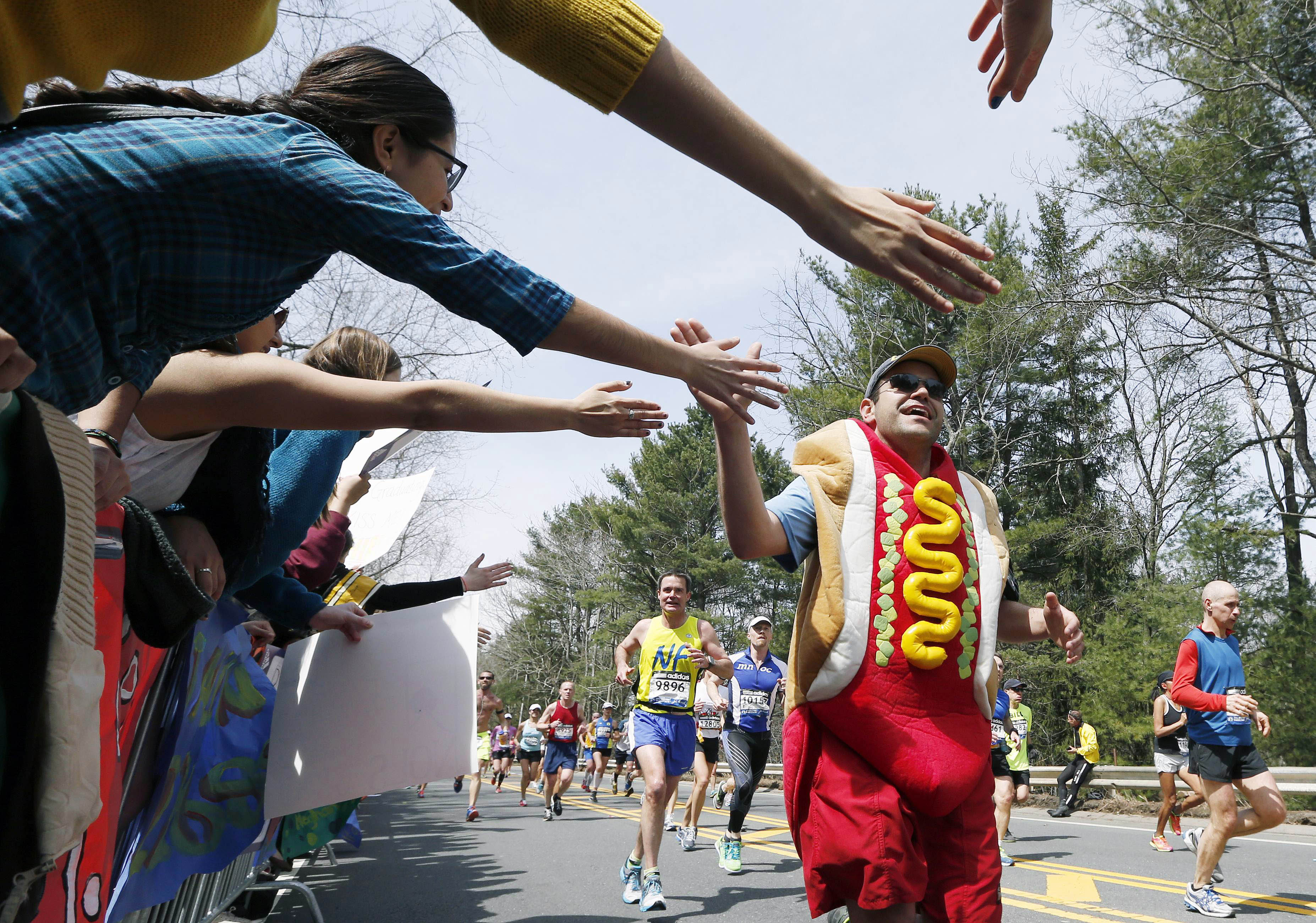 Police seek security balance for Boston Marathon