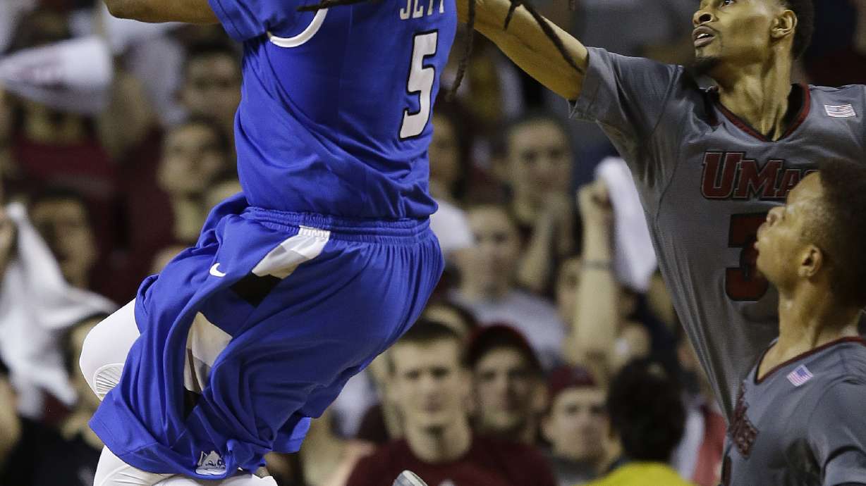 No. 17 Saint Louis ends 3-game losing streak