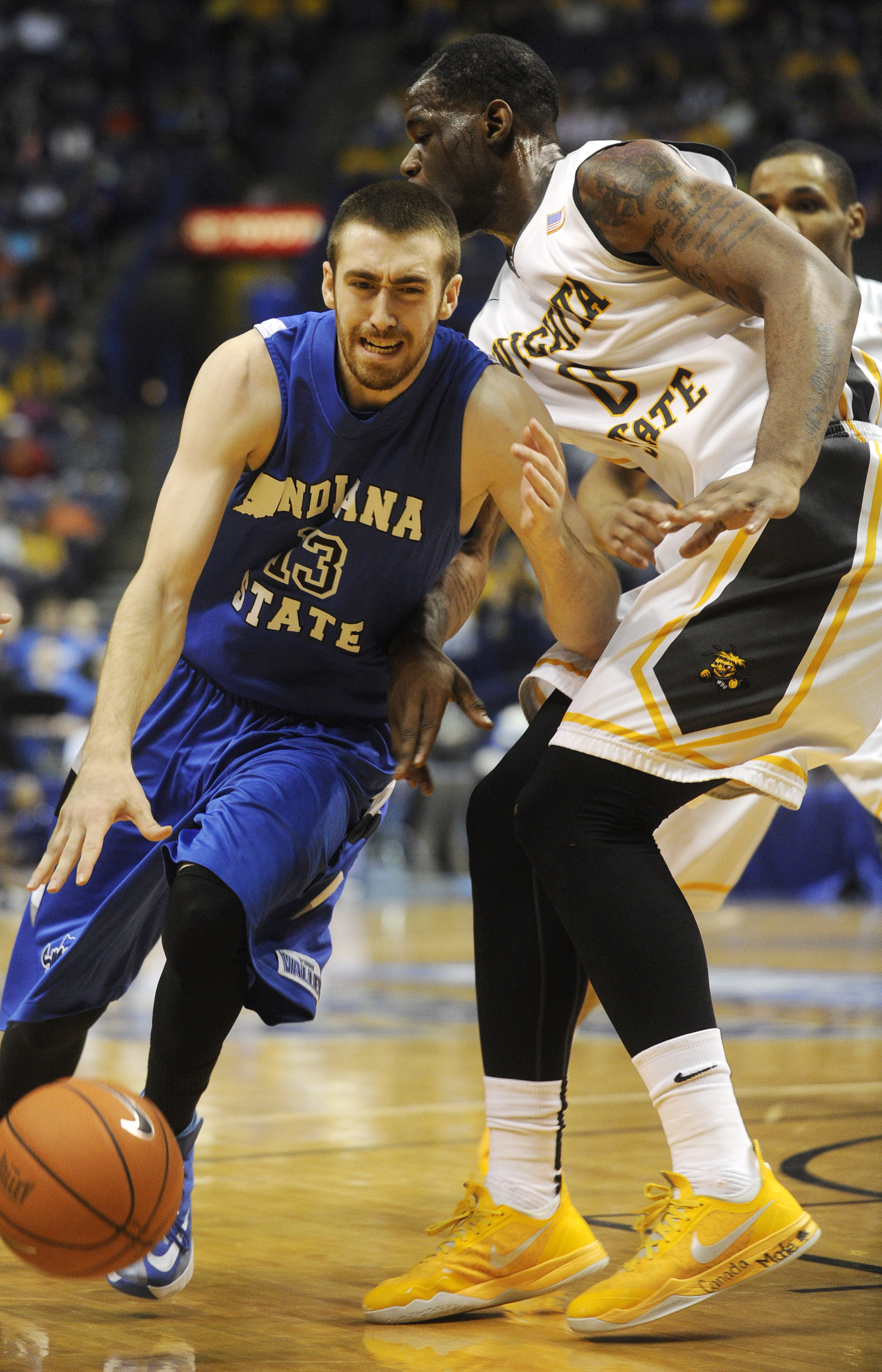 Wichita State makes it 34-0, wins Valley tourney