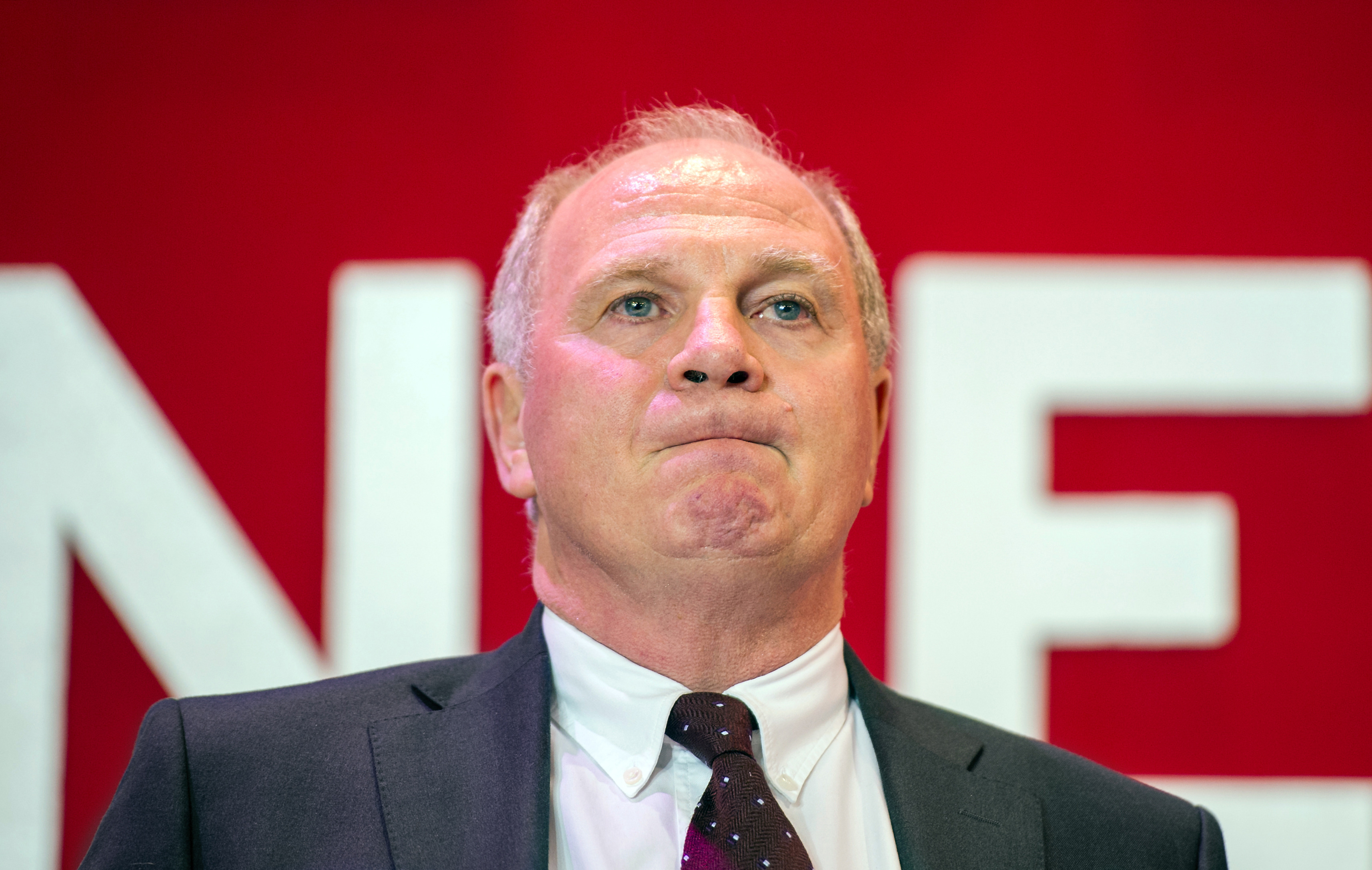 Bayern President Hoeness on trial for tax evasion