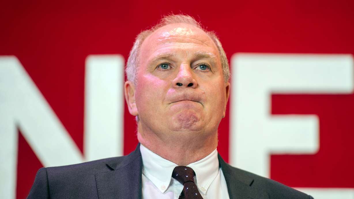 Bayern President Hoeness on trial for tax evasion