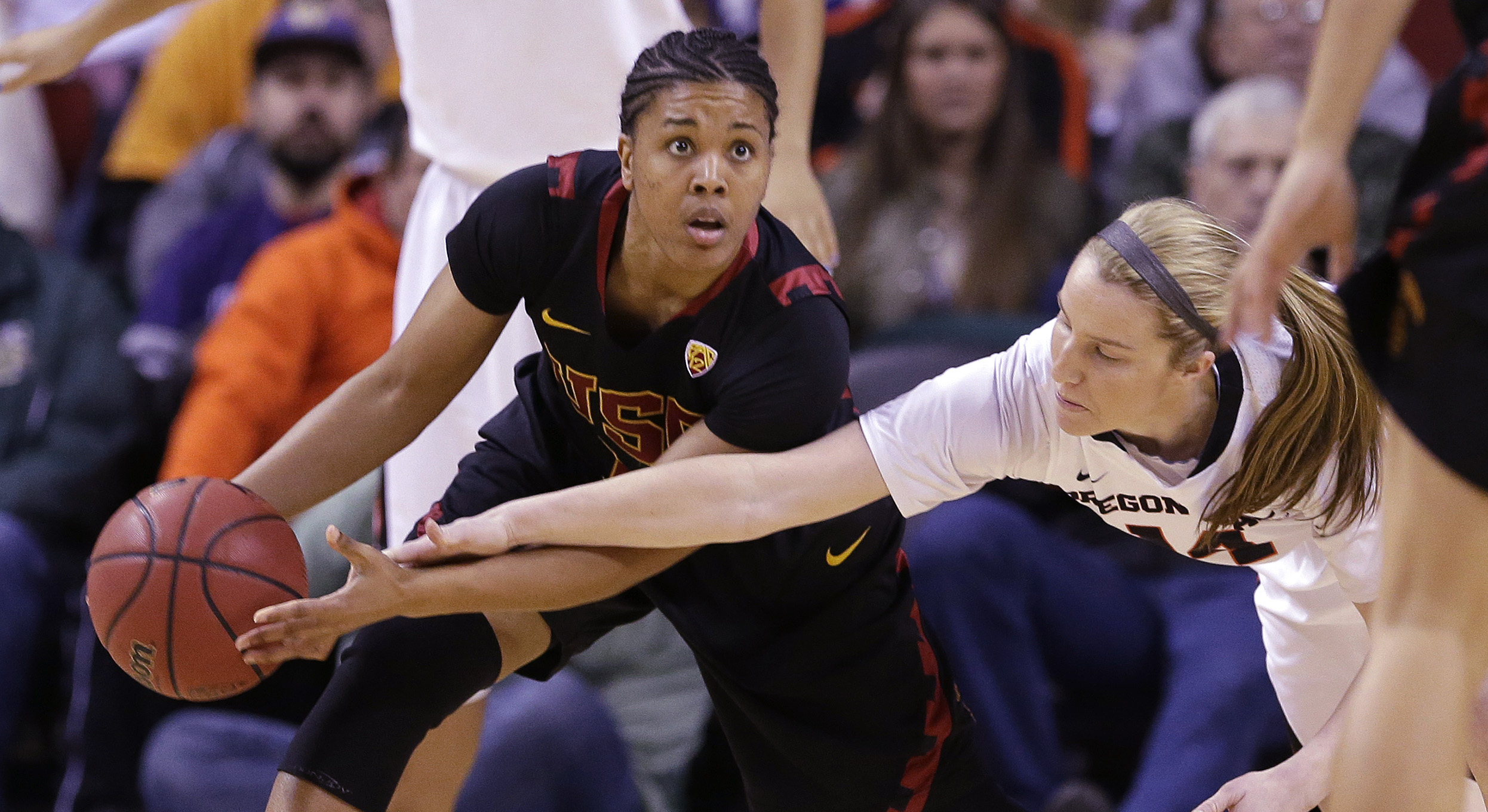 USC rallies past Oregon St 71-62 for Pac-12 title