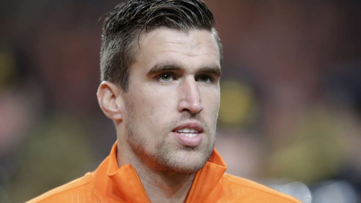 Dutch star Strootman certain to miss World Cup