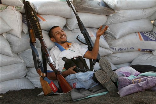 México: Hacerse el muerto, coartada de "El Chayo"