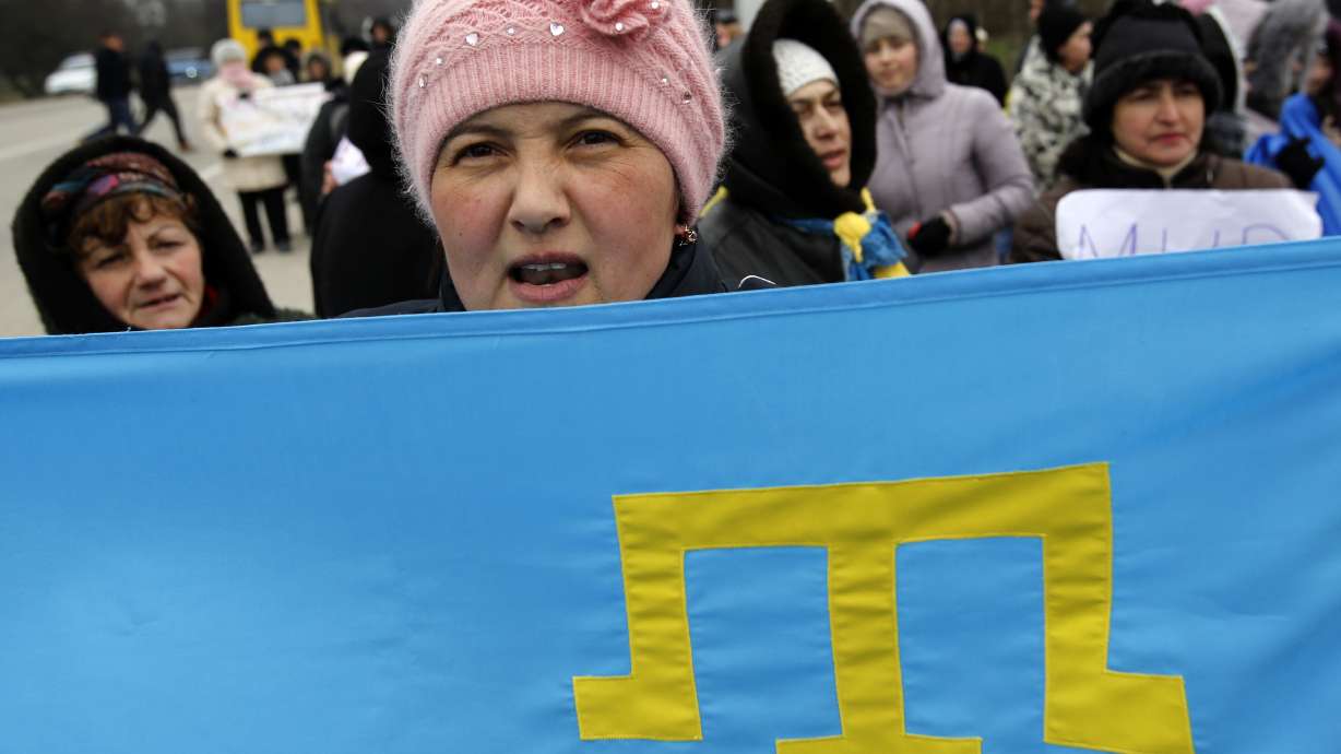 Crimean Tatars fear return of Russian rule