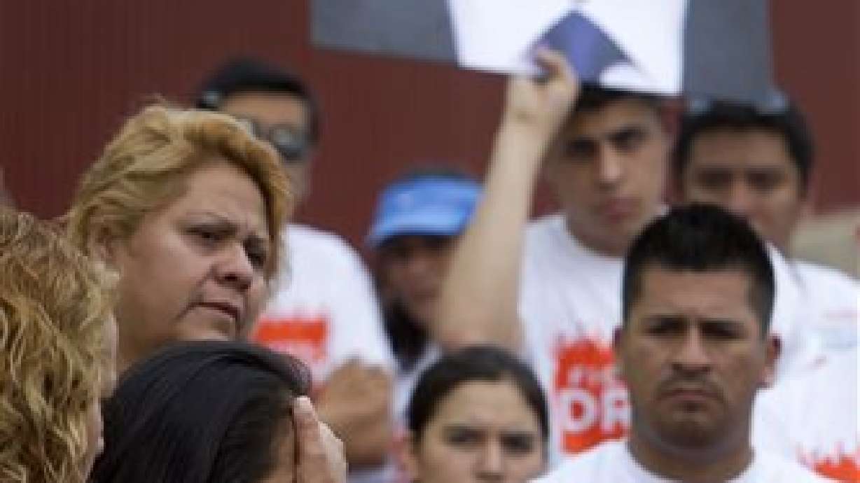 Impulsan ley para frenar deportaciones en Arizona