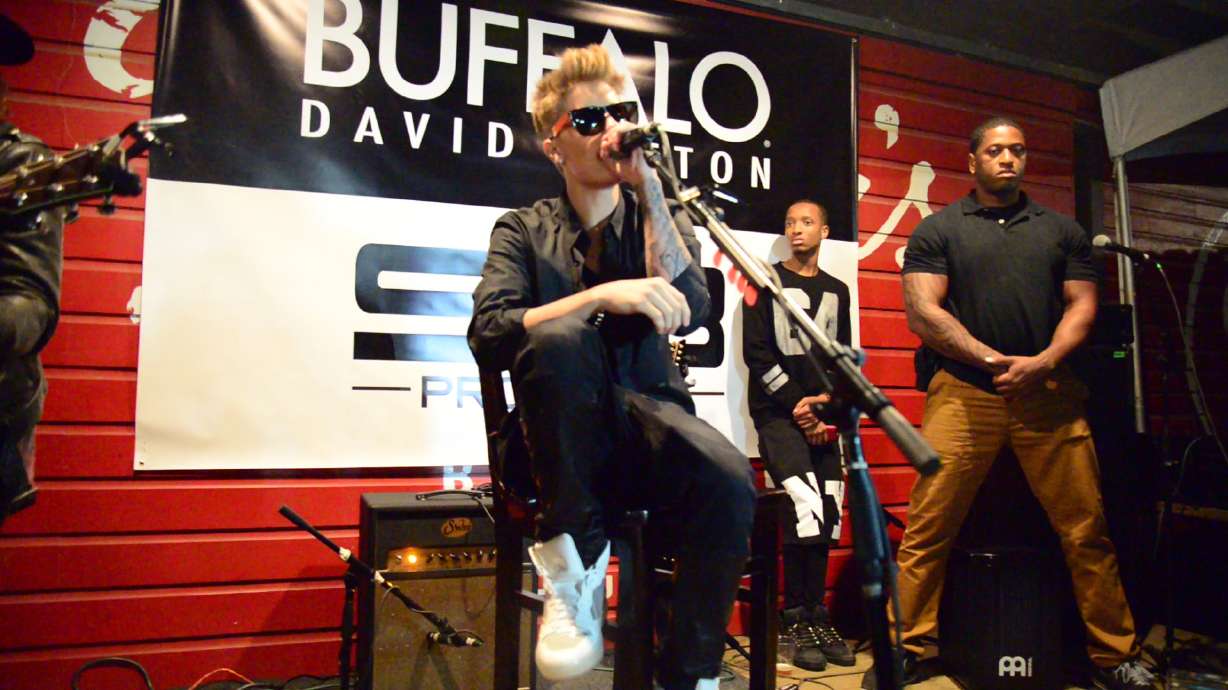 Bieber surprises with performance during SXSW