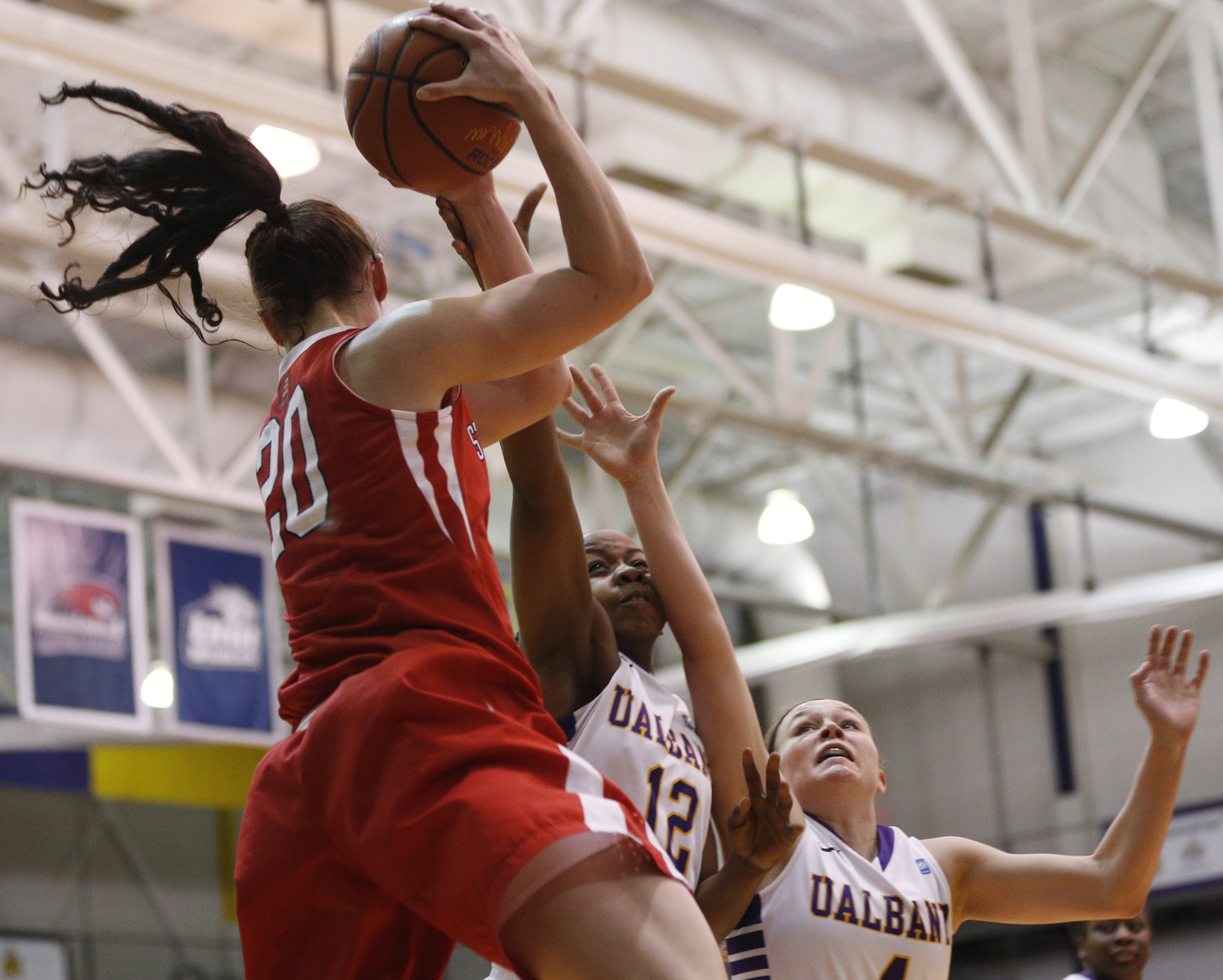 No. 1 seed Albany beats Stony Brook 70-46 in AEast
