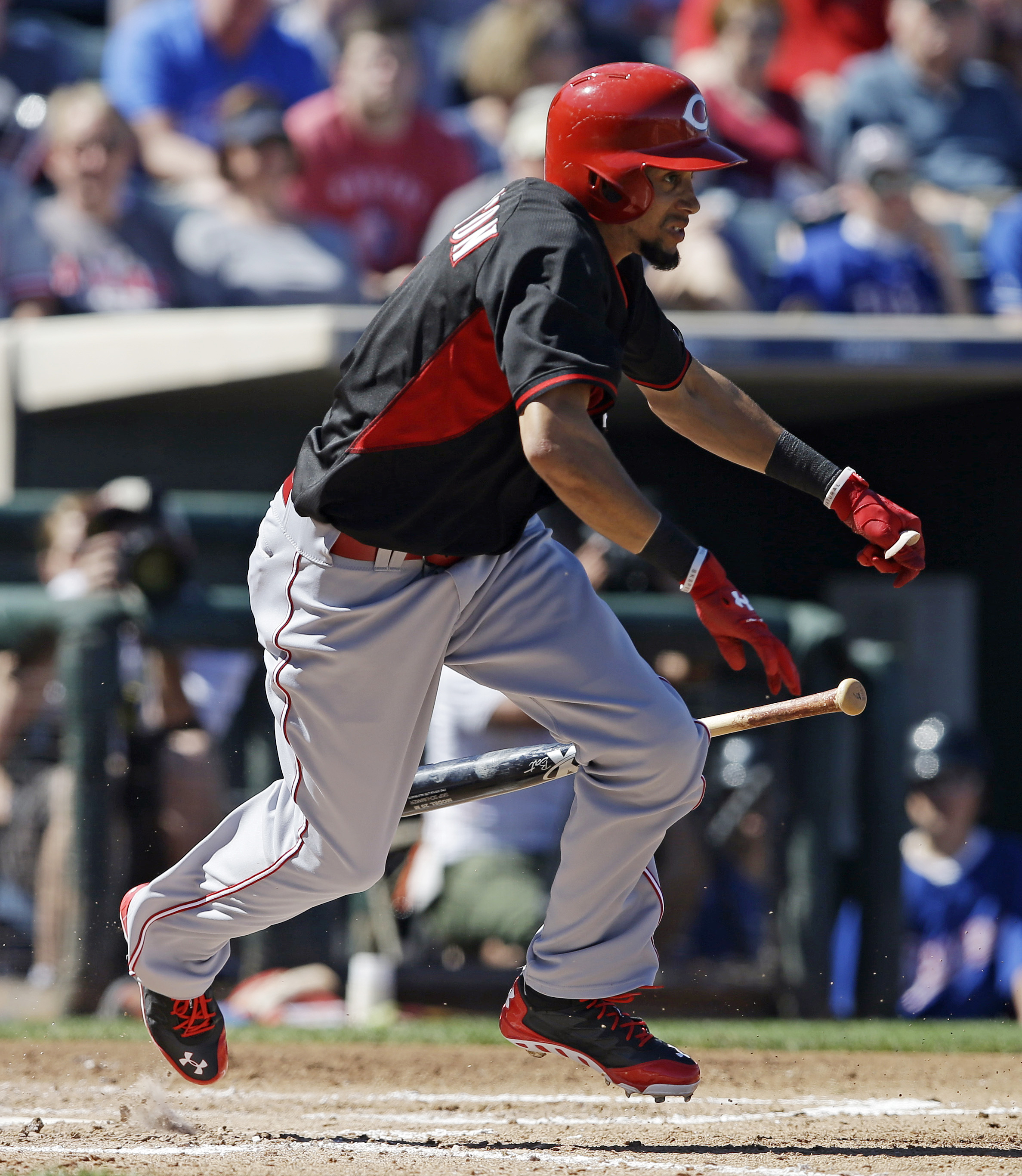 Darvish goes 5 innings as Reds beat Rangers