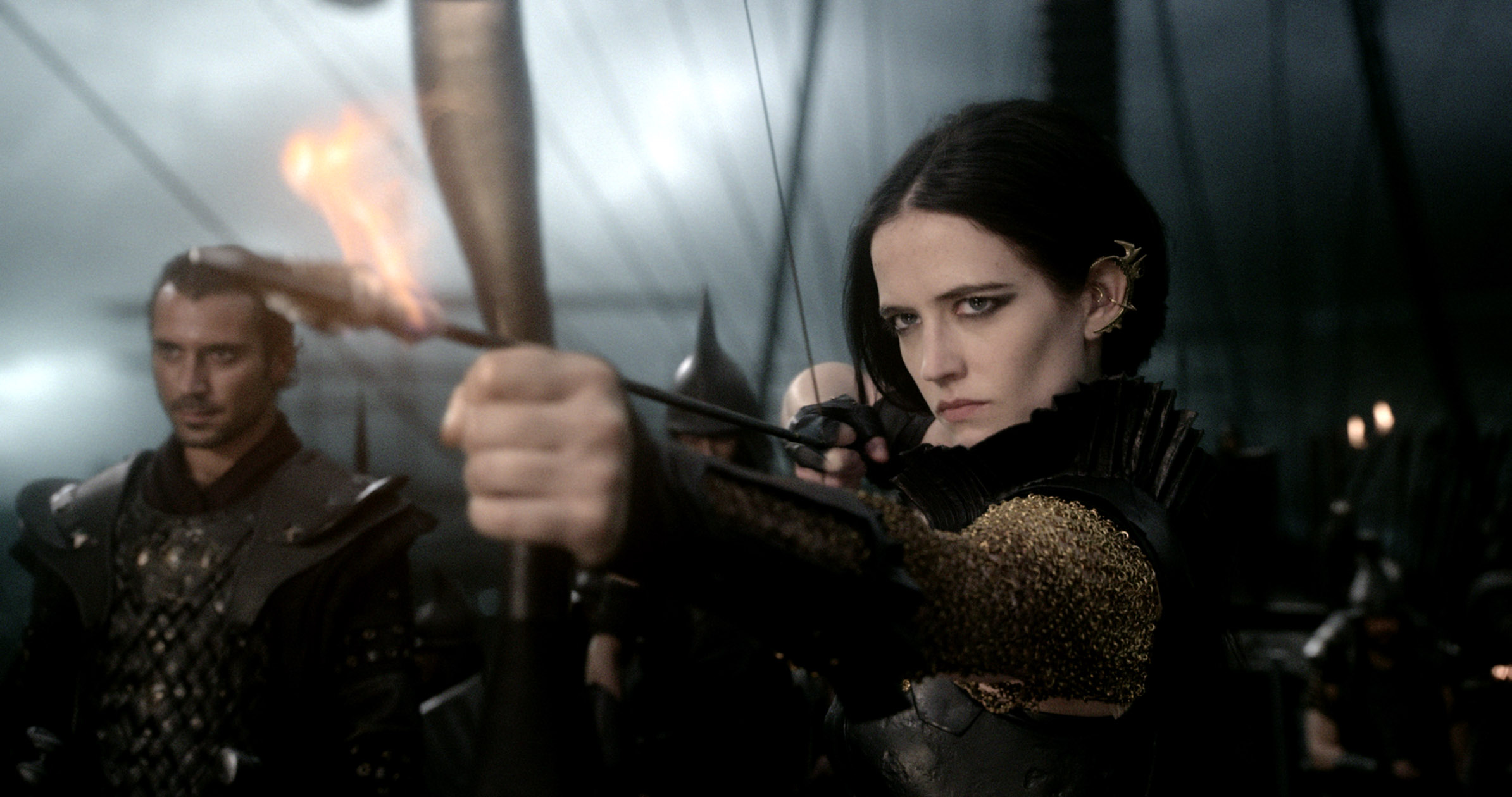 '300' follow-up conquers box office with $45M