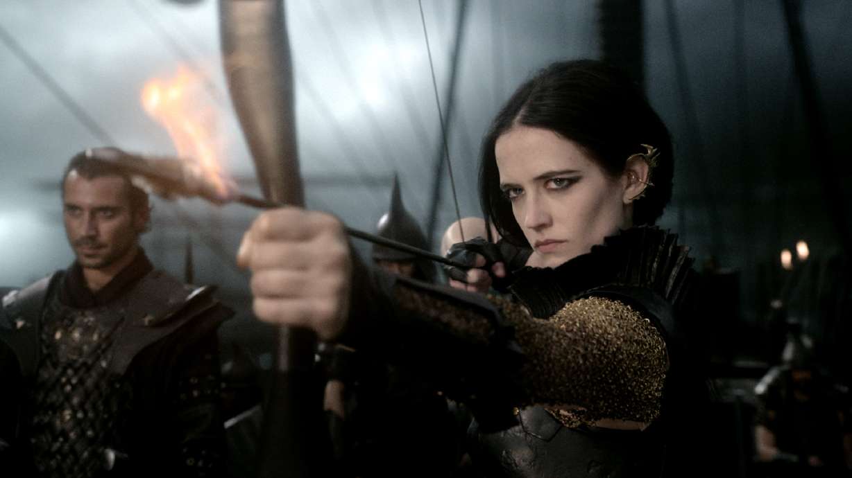 '300' follow-up conquers box office with $45M