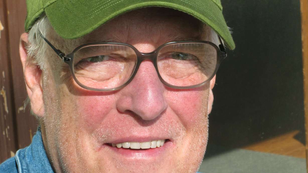 'Fatal Vision' author Joe McGinniss dies at age 71