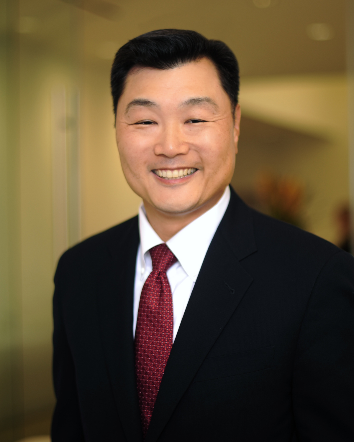 Hanns Lee Brings Nearly 20 Years of Experience in Bay Area Real Estate