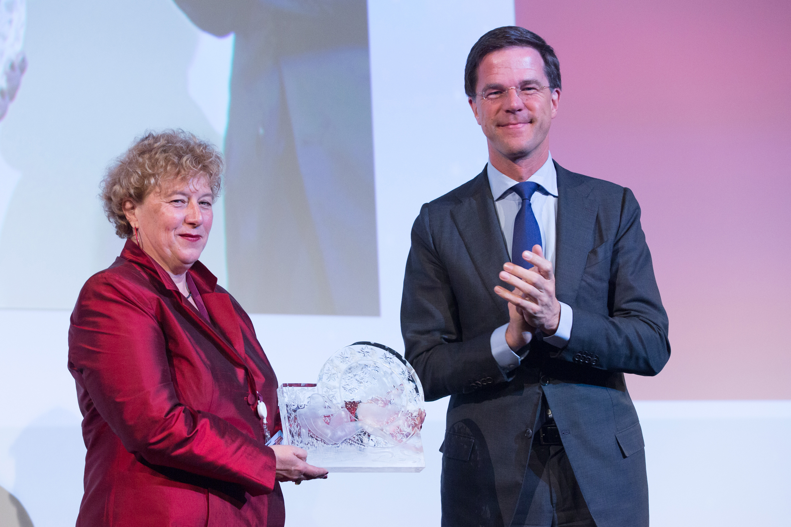 Laura van ‘t Veer, Ph.D., Honored as Inventor of MammaPrint Breast Cancer Test