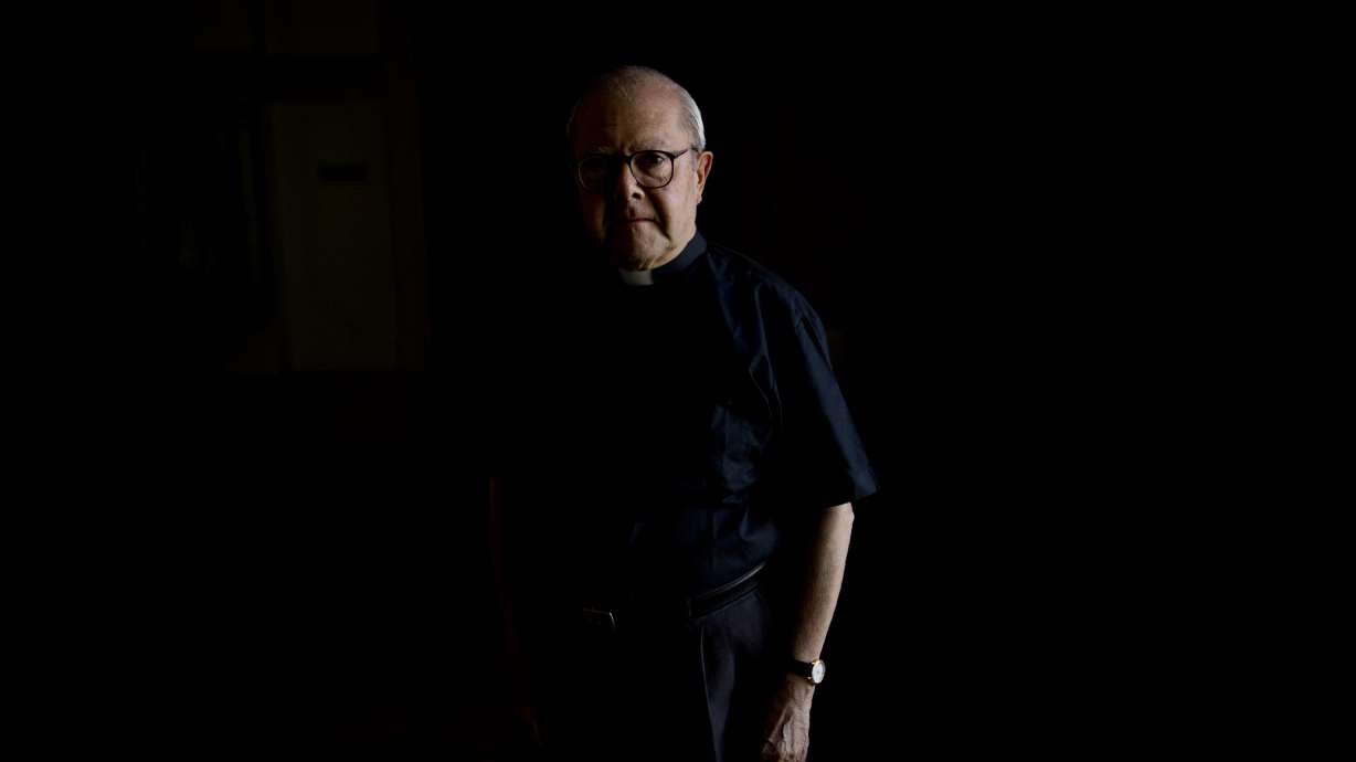 Survivors: Pope Francis saved many in dirty wars