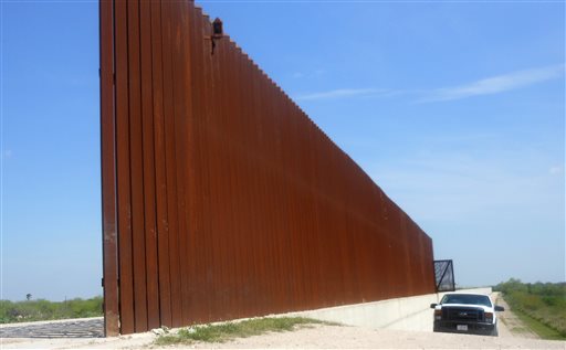 Crece misterio sobre agente fronterizo de EEUU