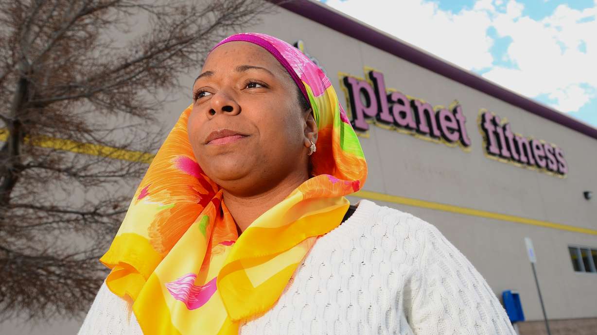 Gym faces lawsuit over Muslim head covering
