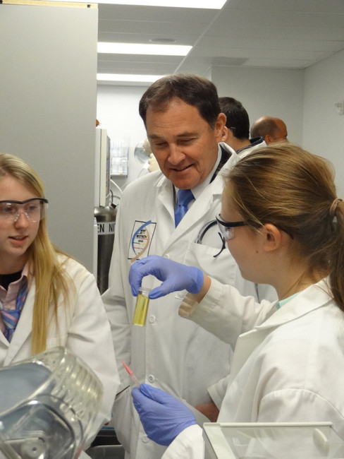 Governor Gary Herbert at BioInnovations Gateway. (Photo: USTAR)
