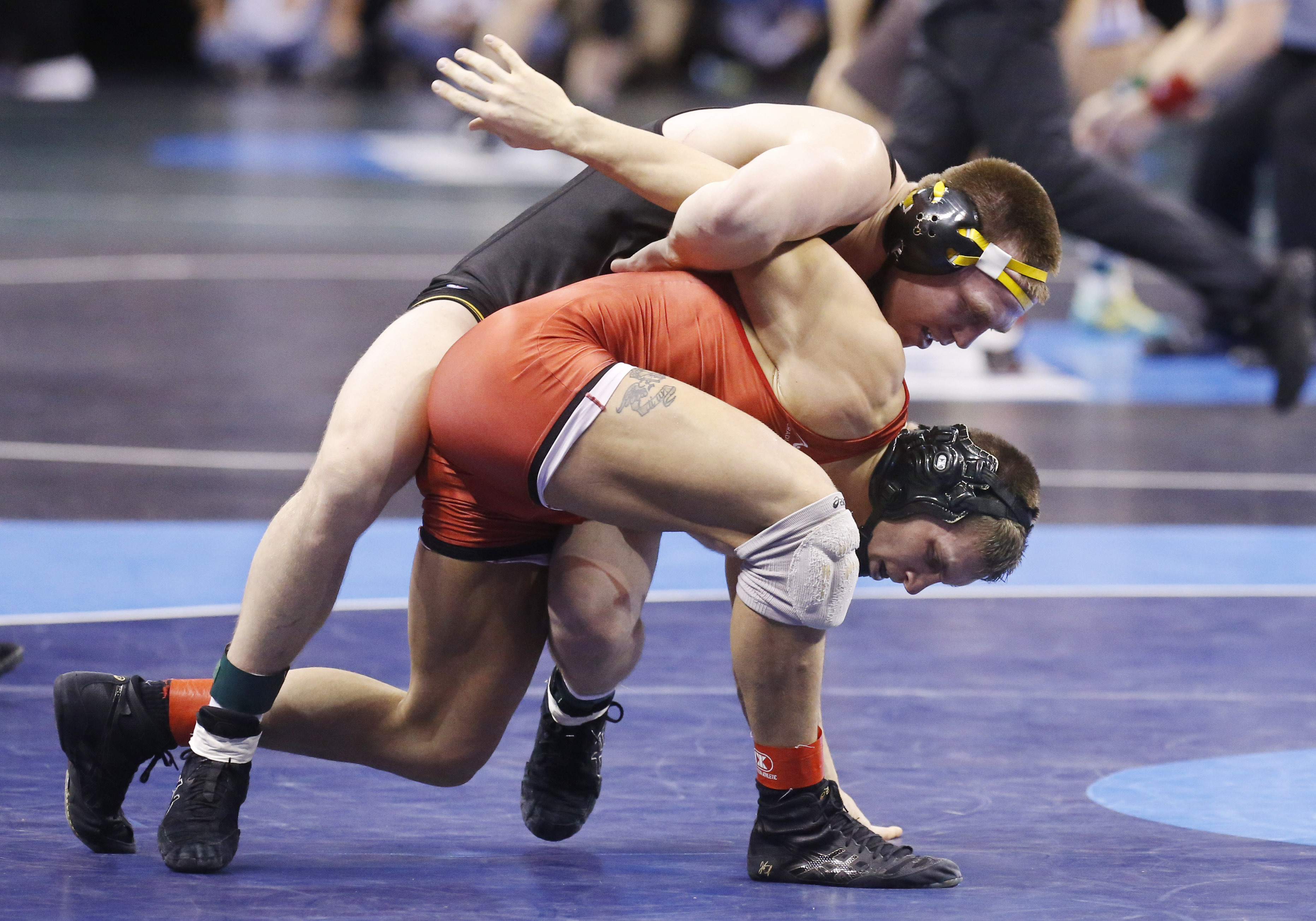 Penn State leads NCAA wrestling championships