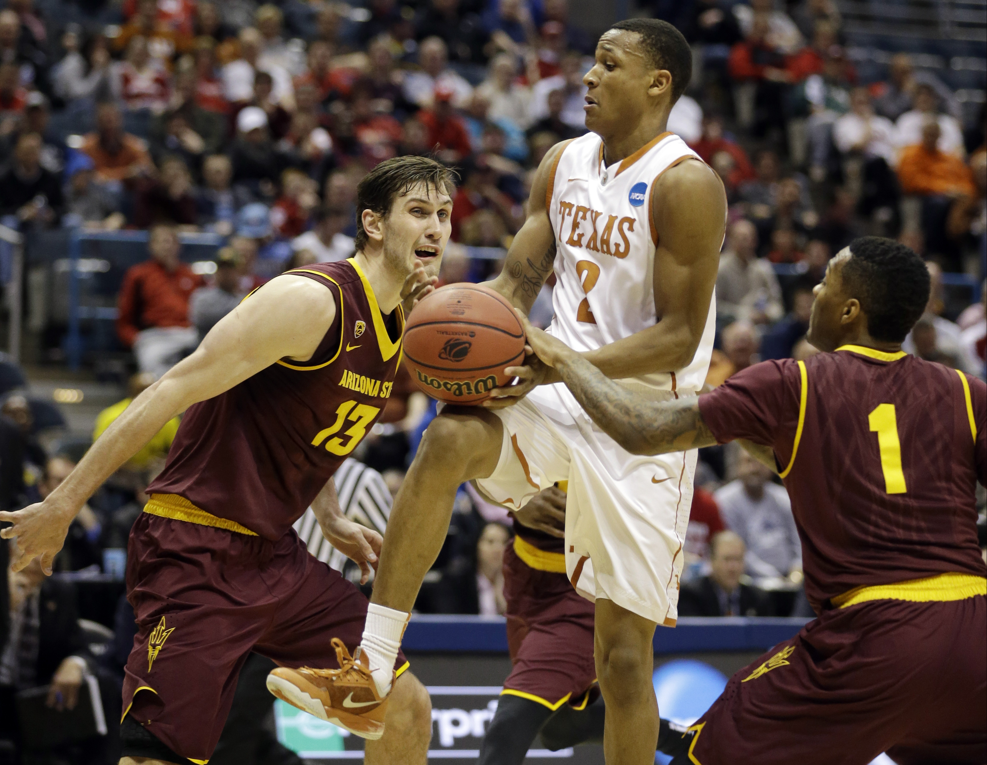 Texas edges Arizona State 87-85 on buzzer-beater