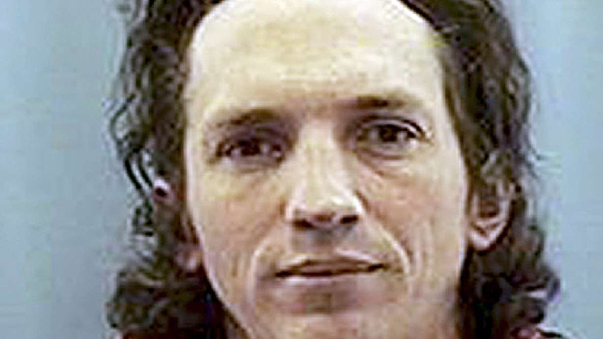 FBI: Alaska killer likely not tied to missing man