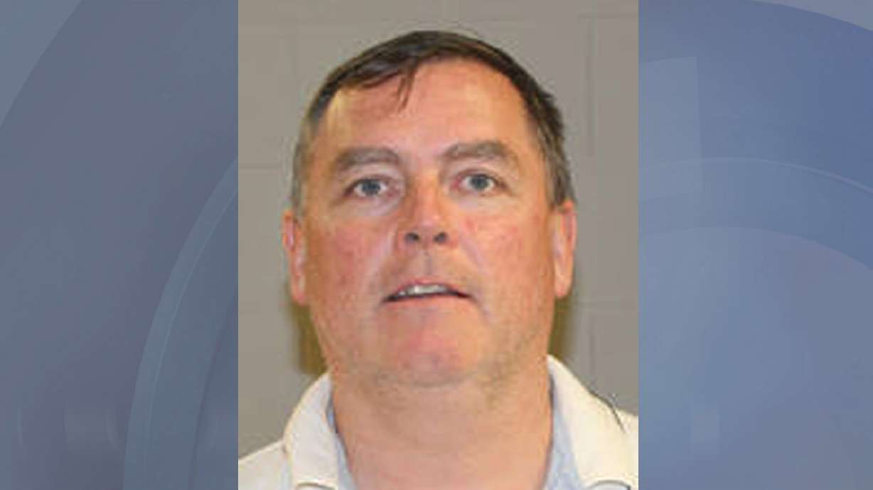 Alpine man took $100K from 88-year-old woman with broken hip, police say