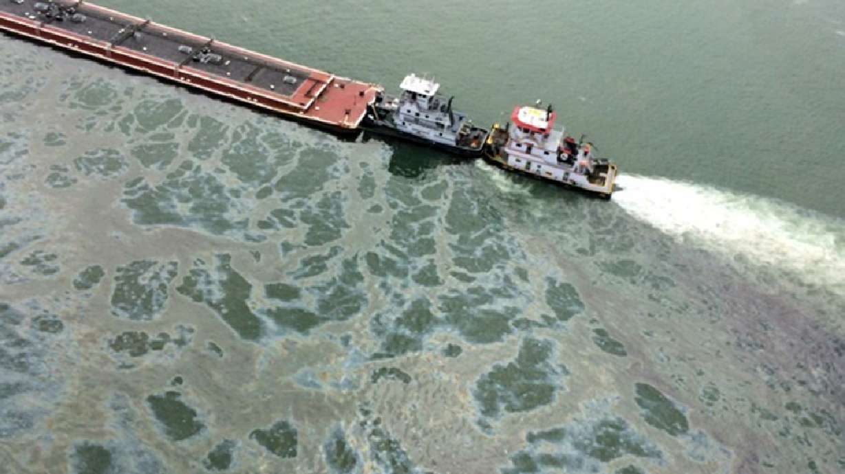 Oil spill cleanup impedes major Texas ship channel