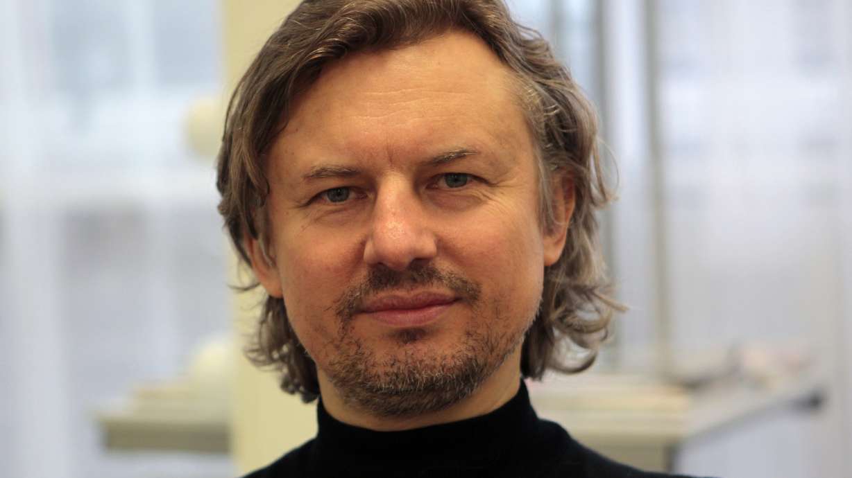 Ukraine to face its 'graft culture' under aid plan