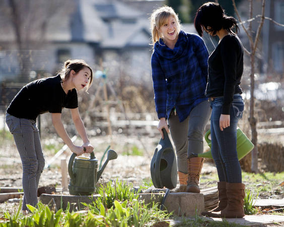 Programa local ofrece adolescentes con problemas oportunidad para un mejor futuro