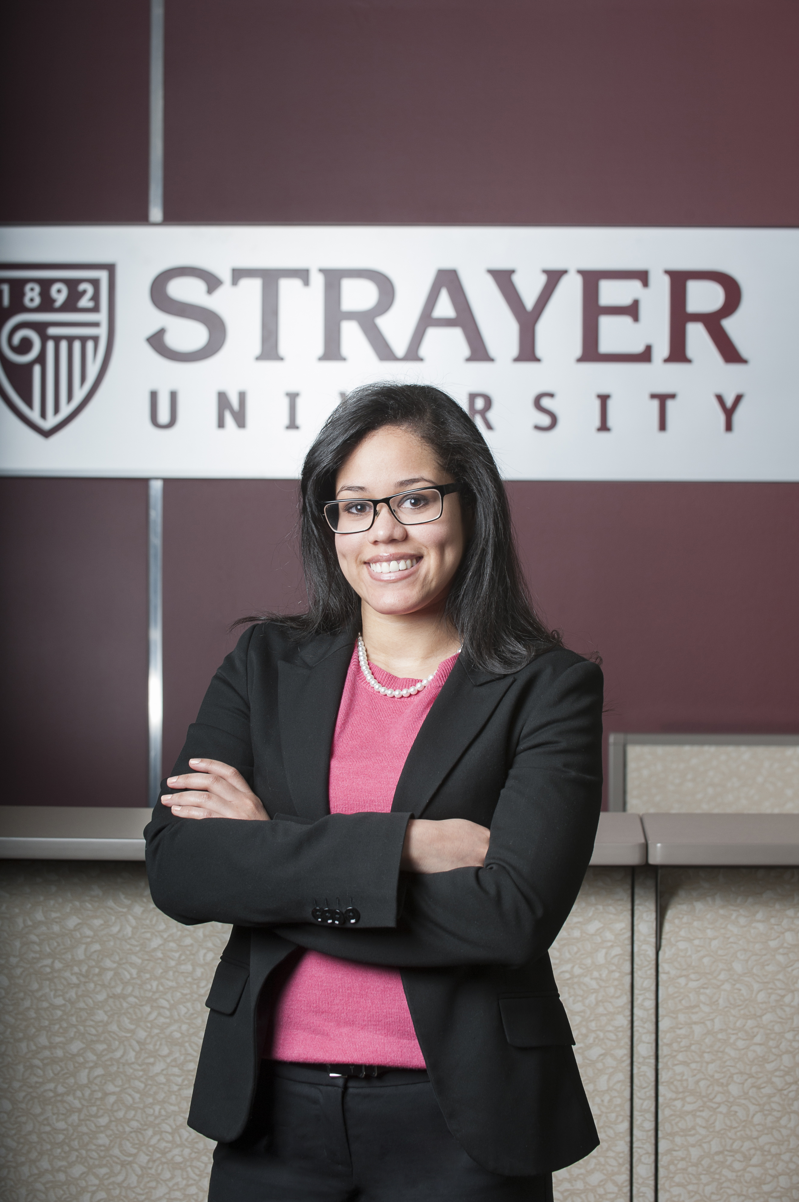 Strayer University se Asocia con Hispanicize 2014 para Presentarles a los Mejores Profesionales en Negocios, Medios y Promoción