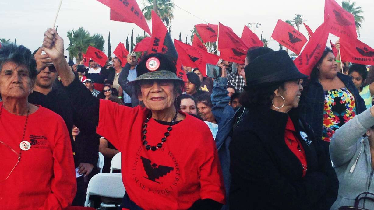Chavez biopic shown to 1,000 Calif. farm workers