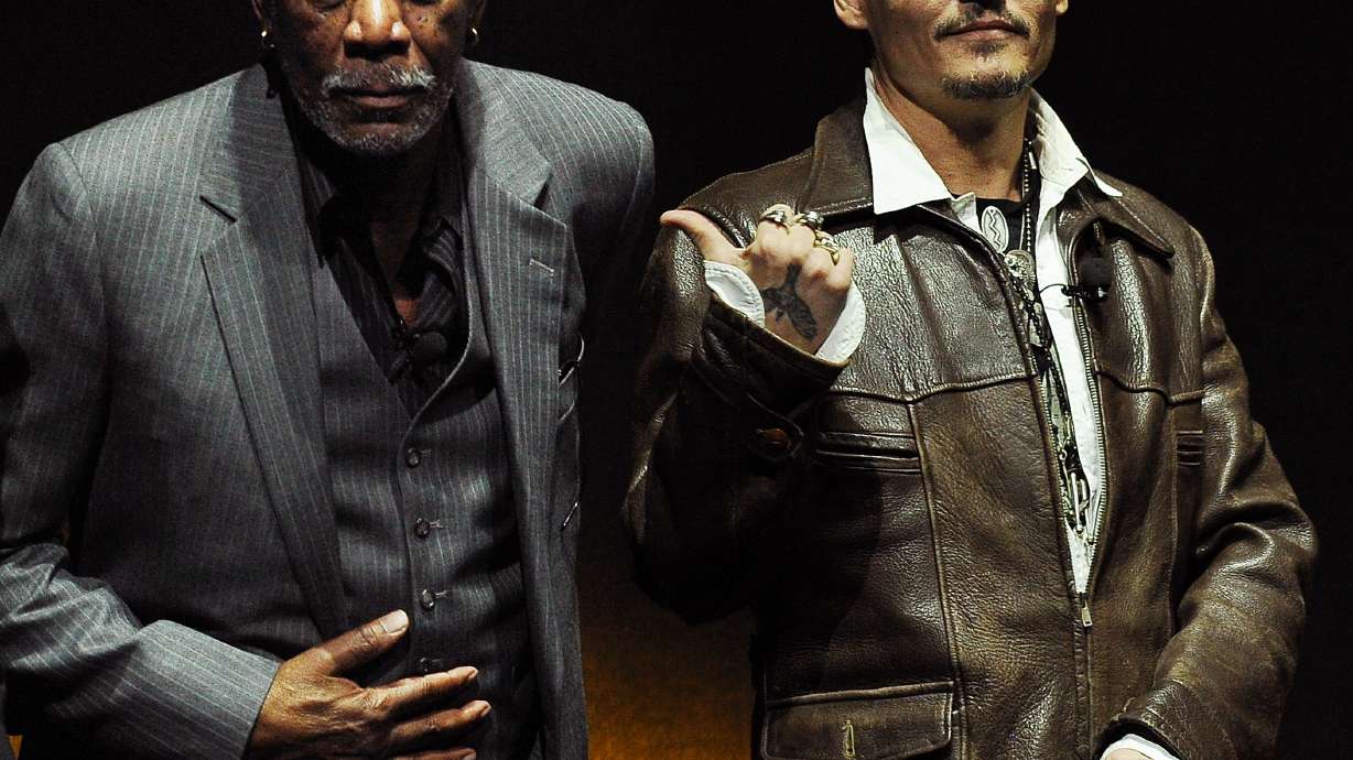 Depp eerie as mad machine in 'Transcendence'