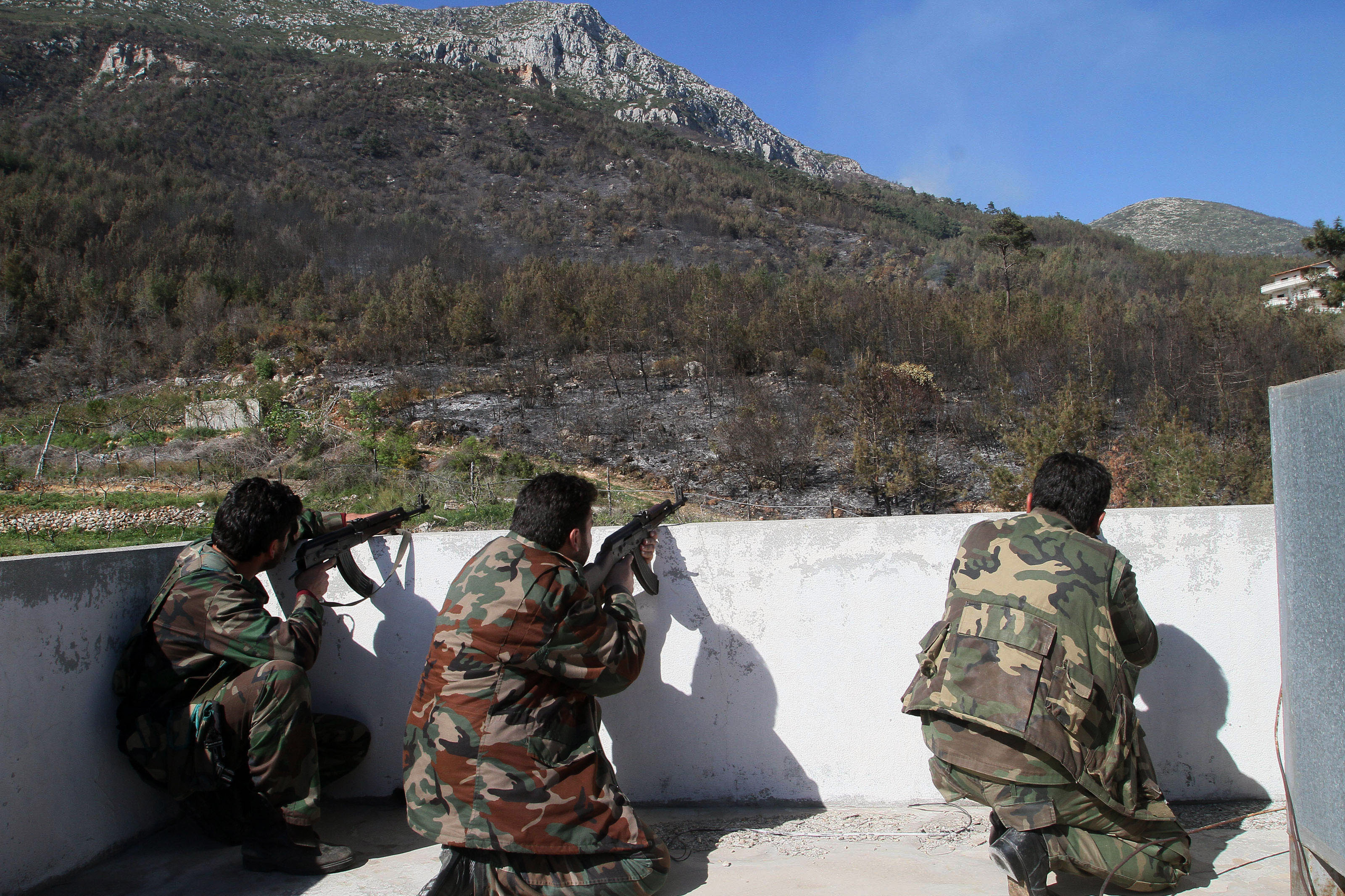 UN renews war crimes investigation in Syria